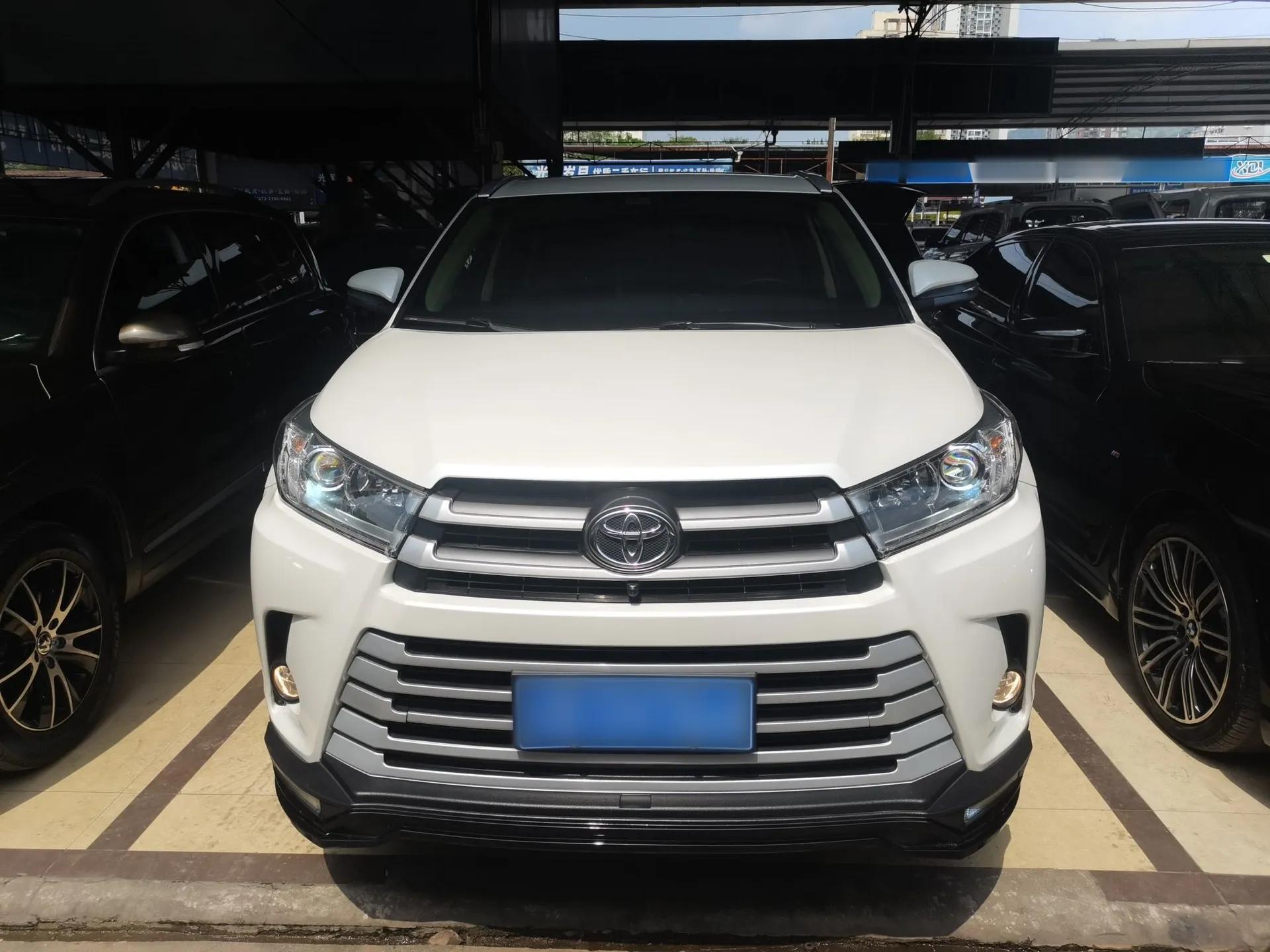 Toyota Highlander 2021 2.0T Four-Wheel Drive Elite Edition 7-Seater — миниатюра 2
