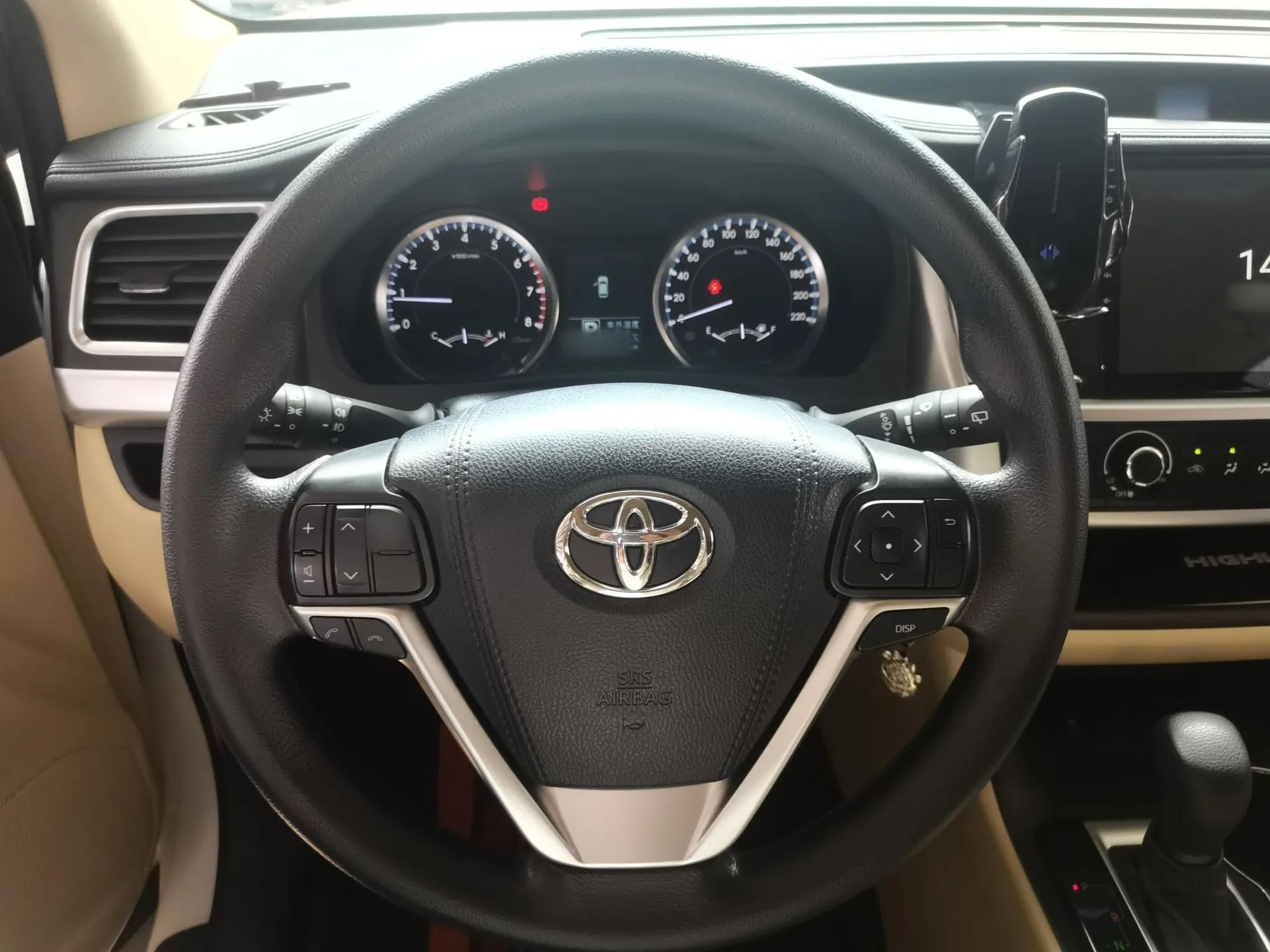 Toyota Highlander 2021 2.0T Four-Wheel Drive Elite Edition 7-Seater — миниатюра 14