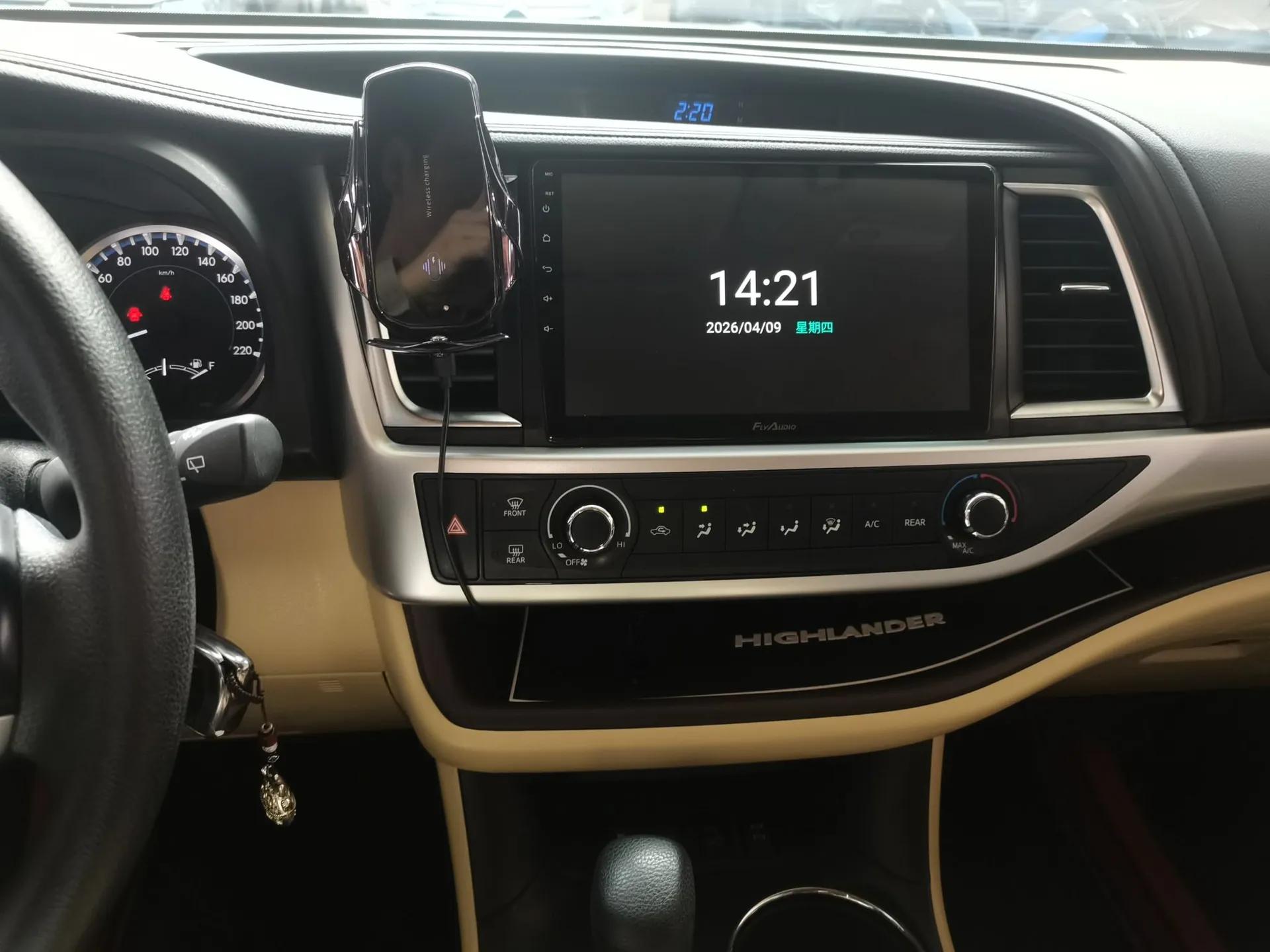 Toyota Highlander 2021 2.0T Four-Wheel Drive Elite Edition 7-Seater — миниатюра 16