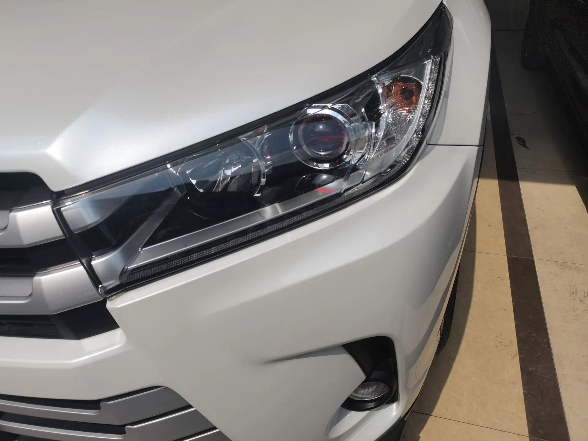 Toyota Highlander 2021 2.0T Four-Wheel Drive Elite Edition 7-Seater — миниатюра 9