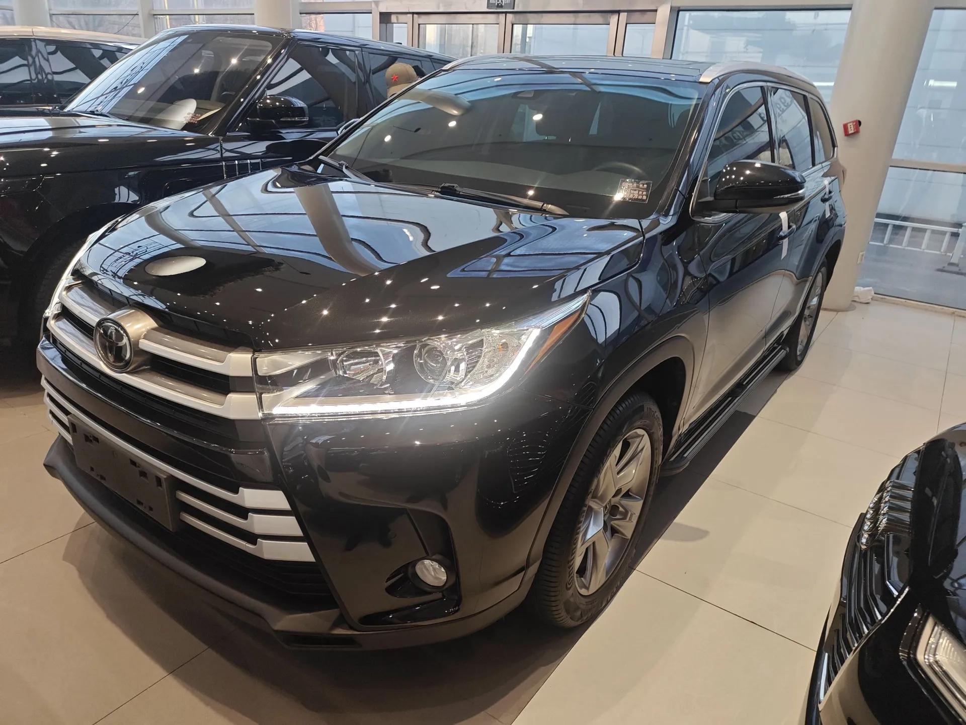 Toyota Highlander 2018 2.0T Two-Wheel Drive Luxury Edition 7 Seats China VI Standard — миниатюра 1
