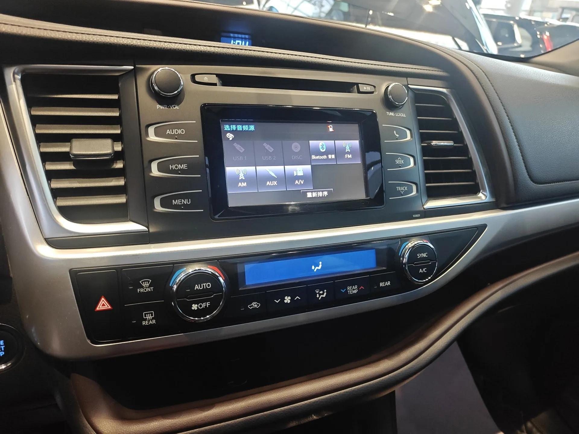 Toyota Highlander 2018 2.0T Two-Wheel Drive Luxury Edition 7 Seats China VI Standard — миниатюра 14
