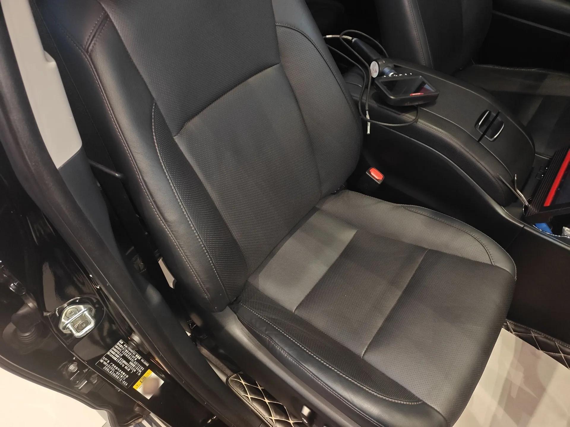 Toyota Highlander 2018 2.0T Two-Wheel Drive Luxury Edition 7 Seats China VI Standard — миниатюра 23