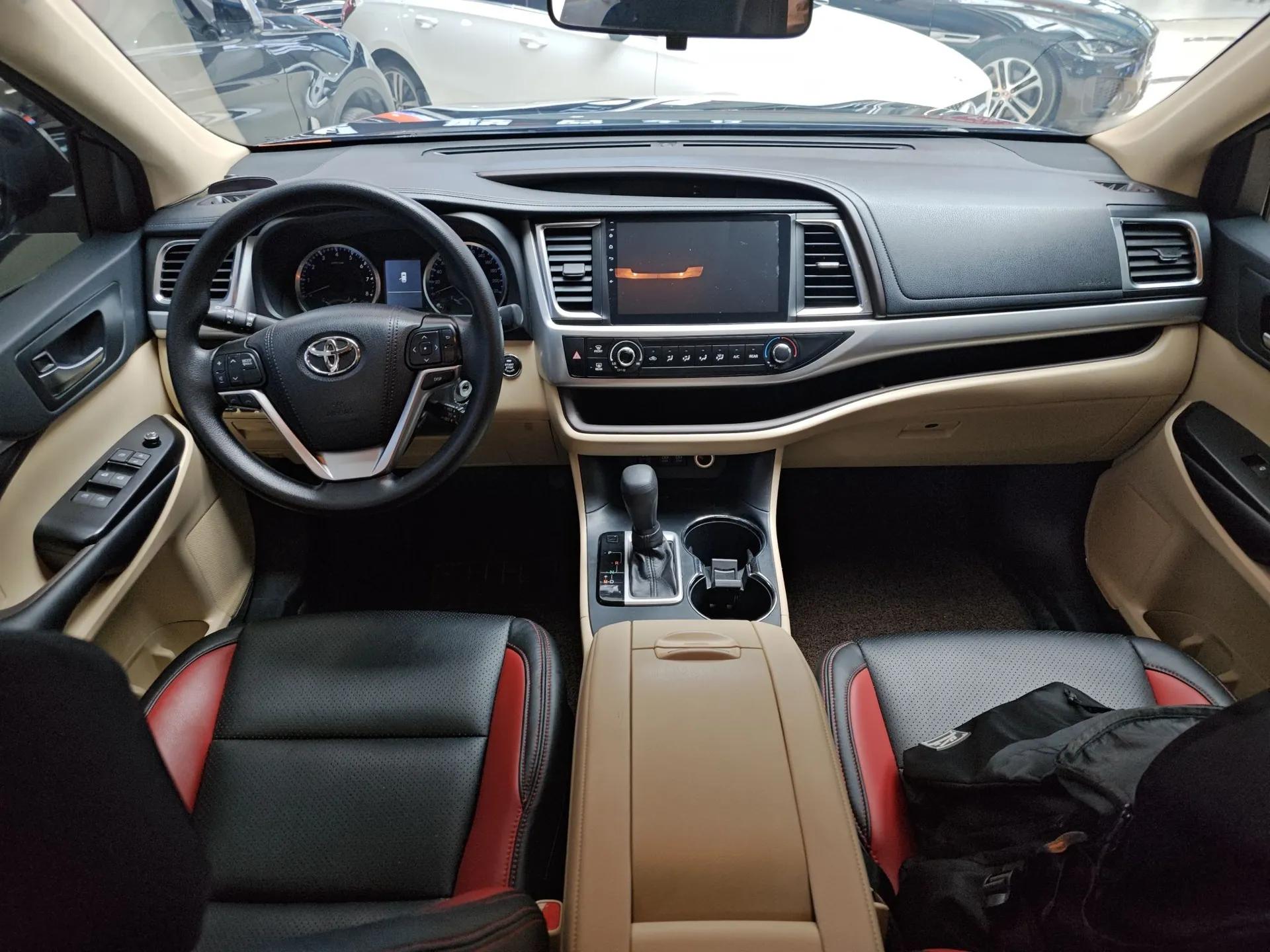 Toyota Highlander 2018 2.0T Two-Wheel Drive Elite Edition 7 Seats China VI Standard — миниатюра 13