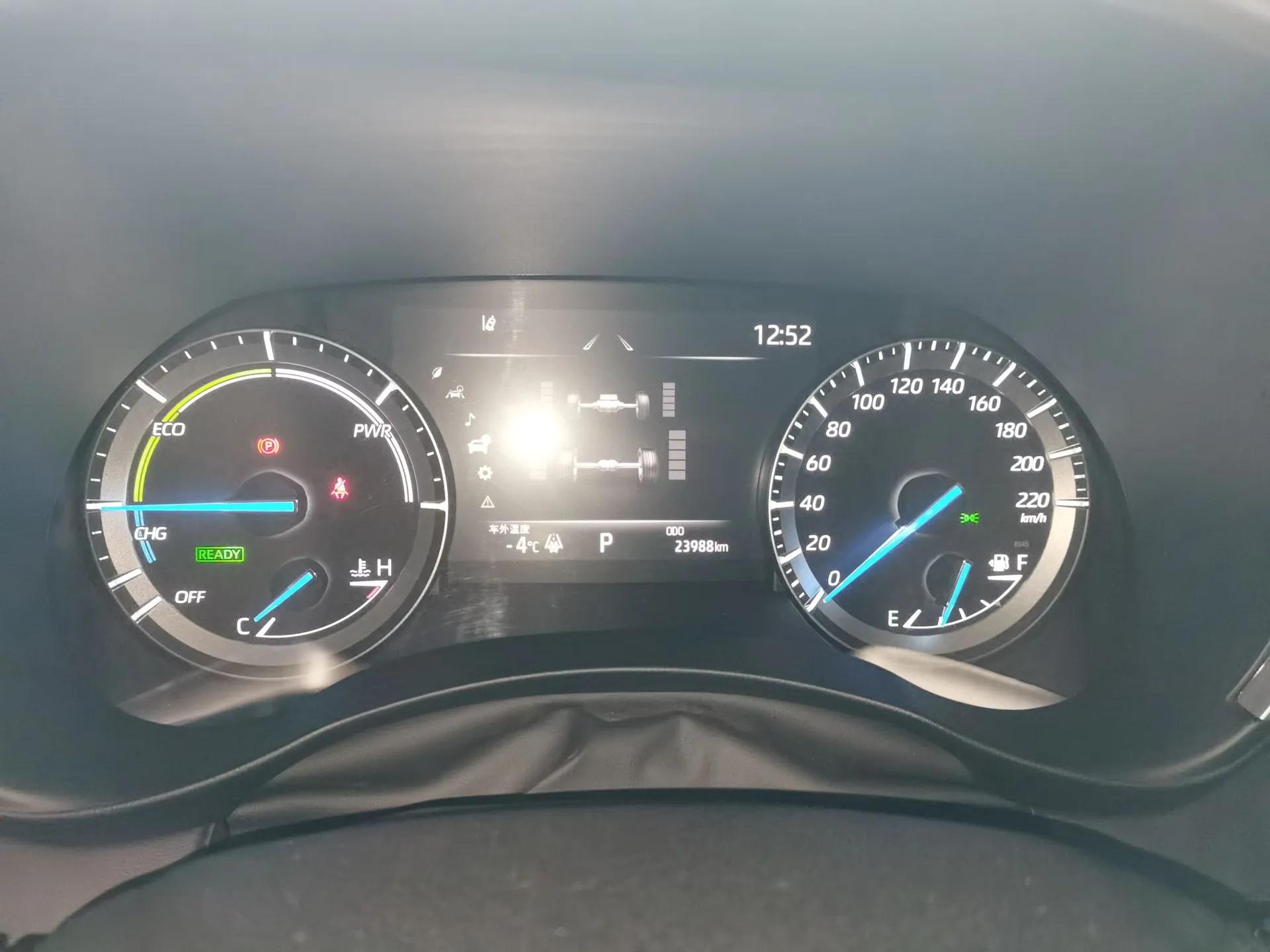 Toyota Highlander 2023 2.5L Smart Electric Hybrid Dual-Engine Four-Wheel Drive Prestige Version – 7 Seats — миниатюра 15