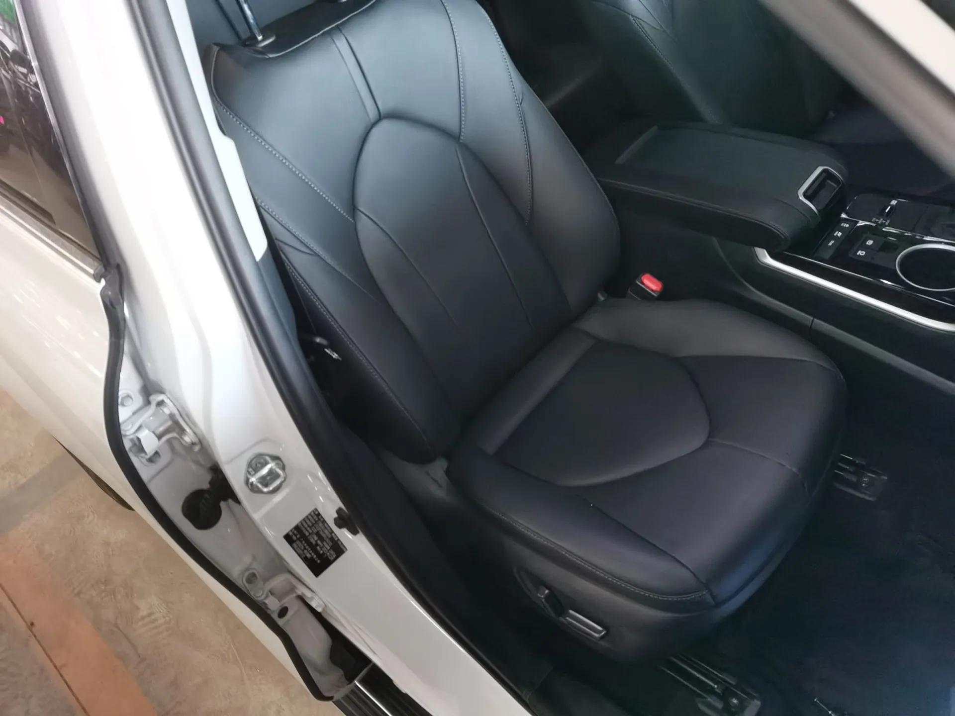 Toyota Highlander 2023 2.5L Smart Electric Hybrid Dual-Engine Four-Wheel Drive Prestige Version – 7 Seats — миниатюра 23