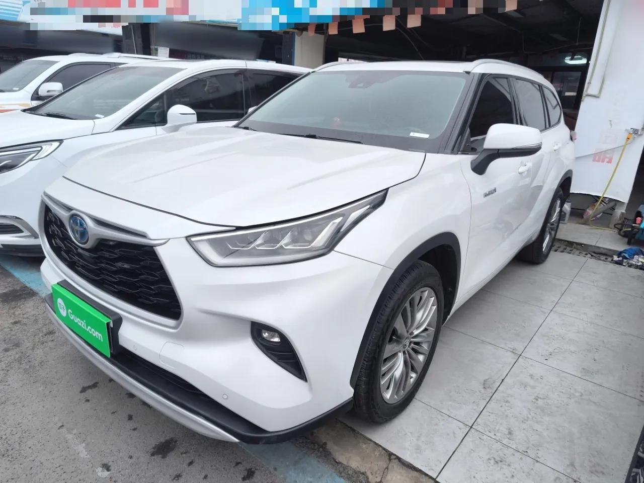 Toyota Highlander 2022 Dual-Engine 2.5L Four-Wheel Drive Prestige Version 7 Seats — миниатюра 1