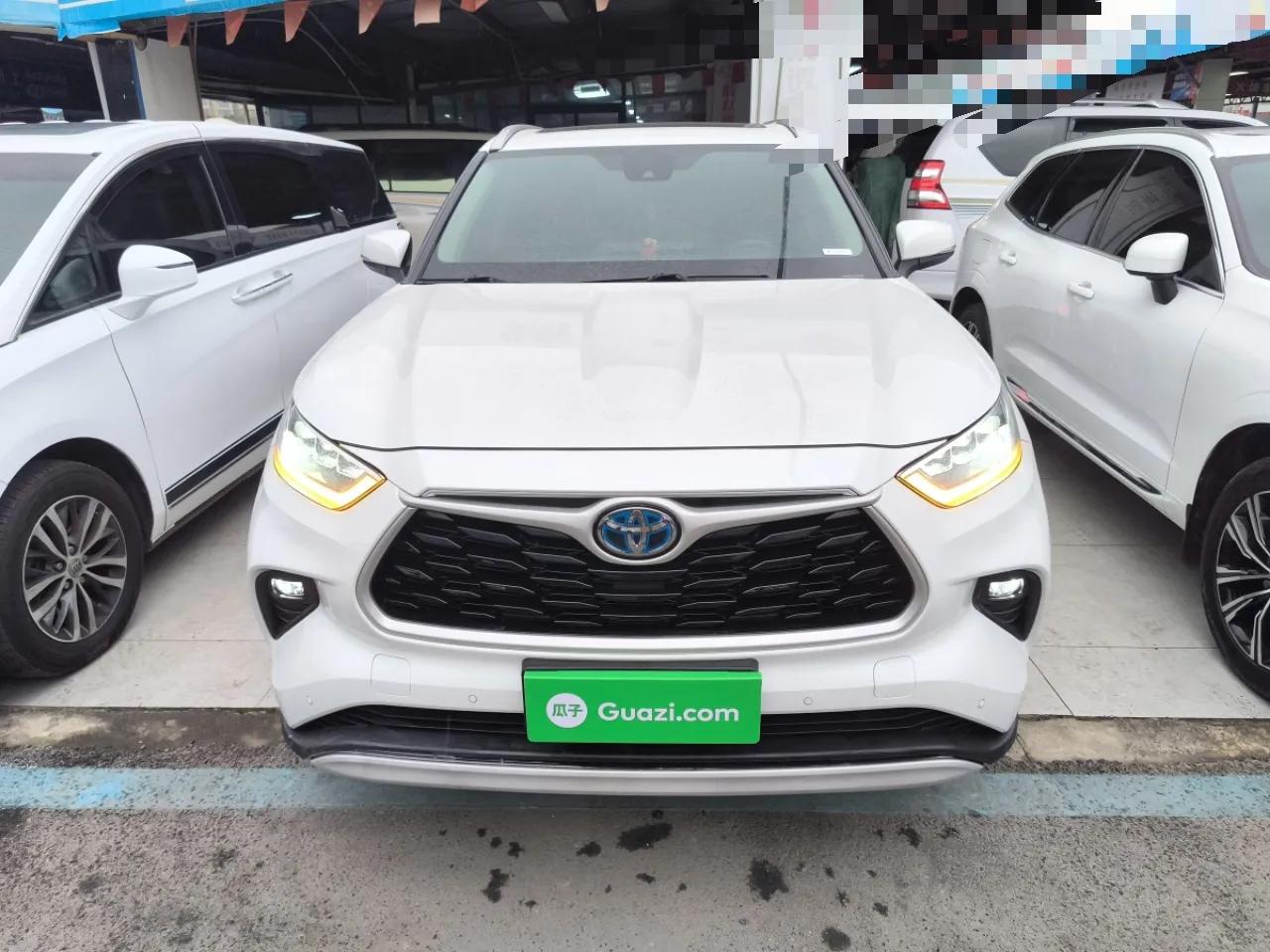 Toyota Highlander 2022 Dual-Engine 2.5L Four-Wheel Drive Prestige Version 7 Seats — миниатюра 2