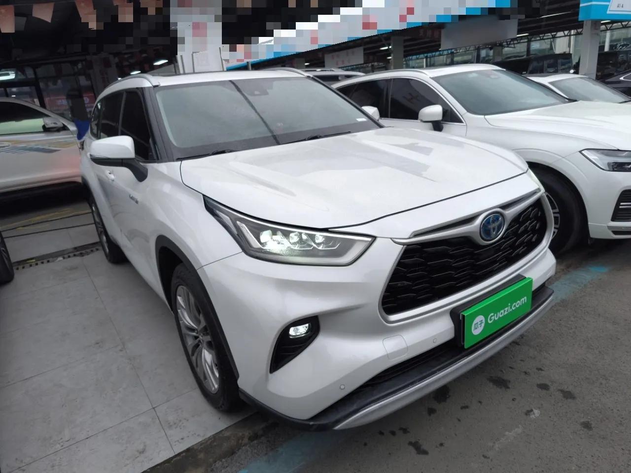 Toyota Highlander 2022 Dual-Engine 2.5L Four-Wheel Drive Prestige Version 7 Seats — миниатюра 3