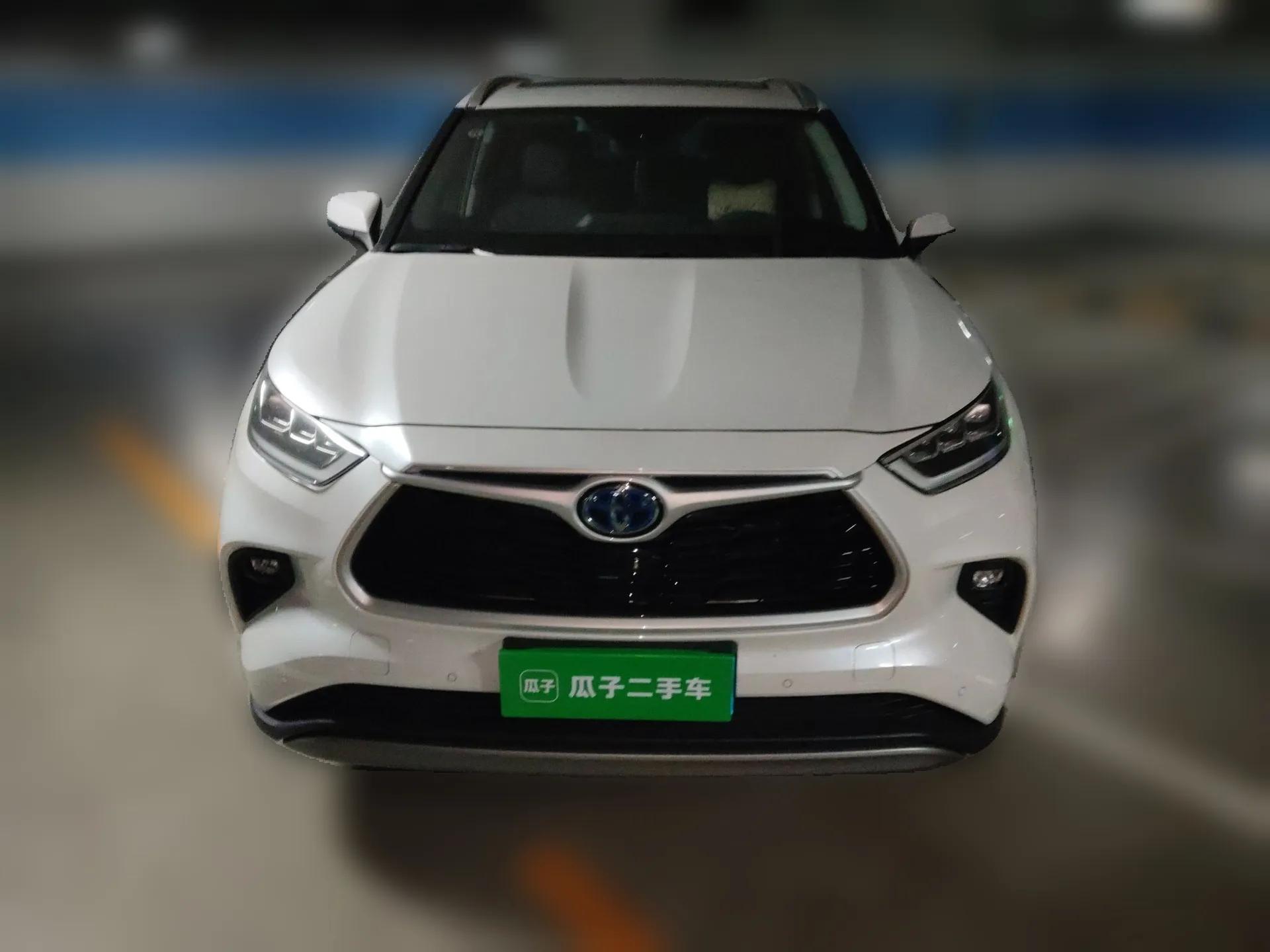 Toyota Highlander 2022 Dual-Engine 2.5L Four-Wheel Drive Prestige Version 7 Seats — миниатюра 2