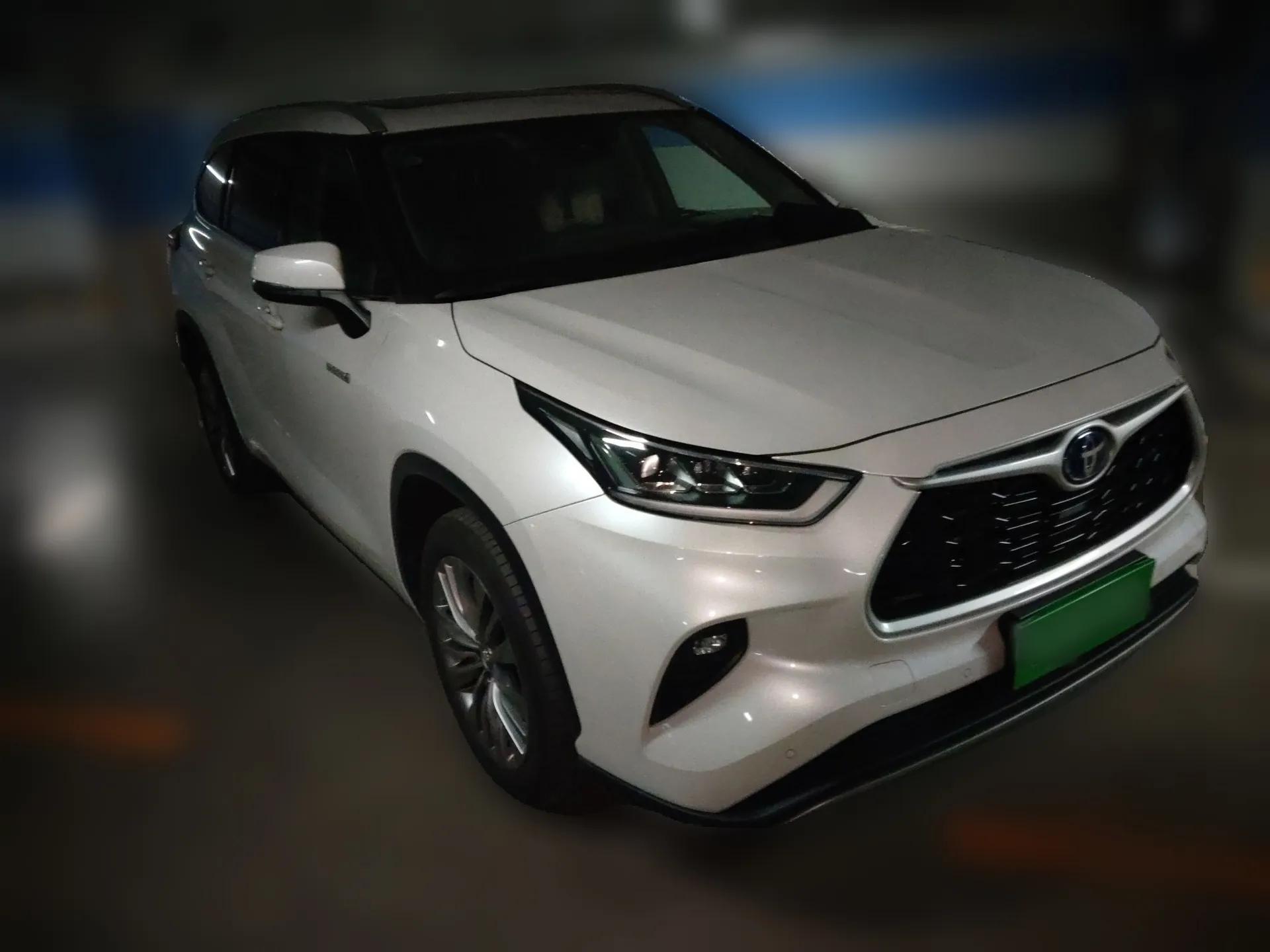 Toyota Highlander 2022 Dual-Engine 2.5L Four-Wheel Drive Prestige Version 7 Seats — миниатюра 3