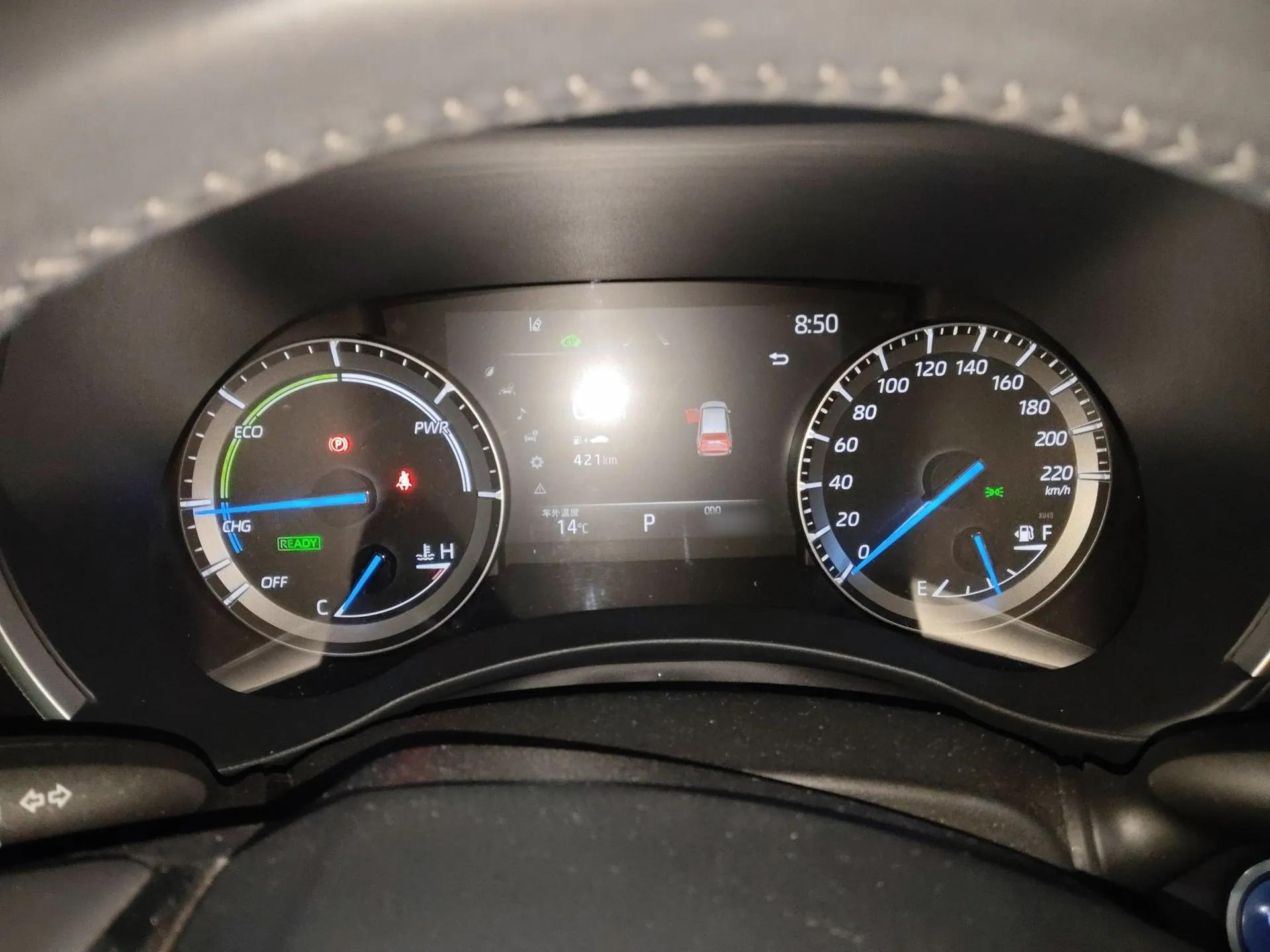Toyota Highlander 2022 Dual-Engine 2.5L Four-Wheel Drive Prestige Version 7 Seats — миниатюра 10