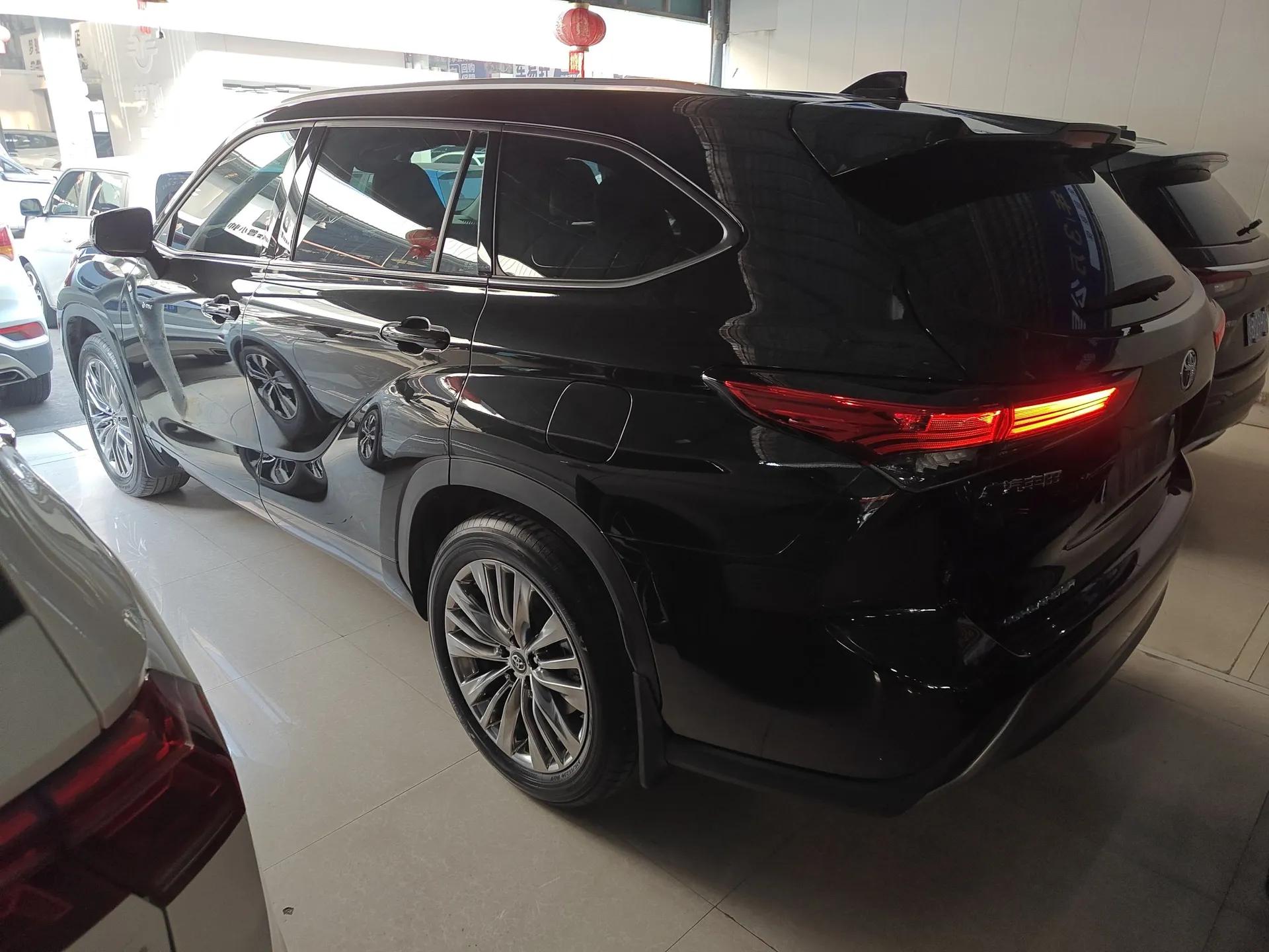 Toyota Highlander 2024 2.5L Smart Electric Hybrid Dual-Motor Two-Wheel Drive Luxury Version 7 Seats — миниатюра 5