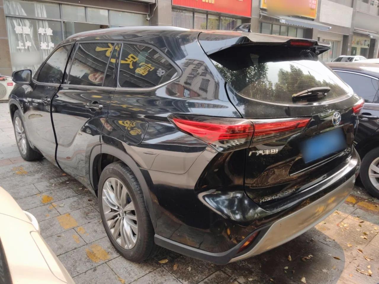Toyota Highlander 2022 Dual-Engine 2.5L Four-Wheel Drive Luxury Edition 7 Seats — миниатюра 4