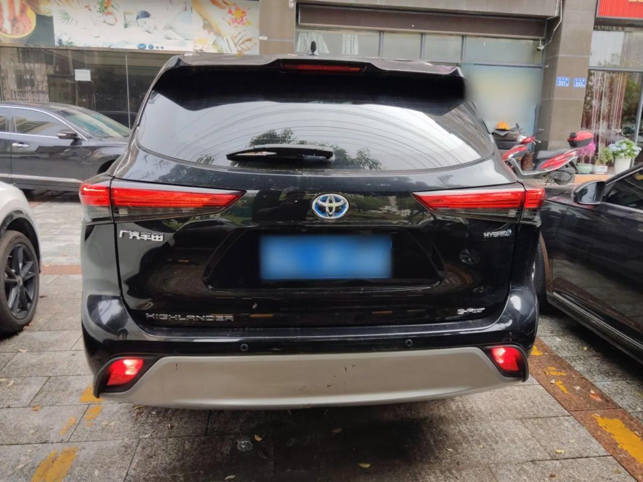 Toyota Highlander 2022 Dual-Engine 2.5L Four-Wheel Drive Luxury Edition 7 Seats — миниатюра 5
