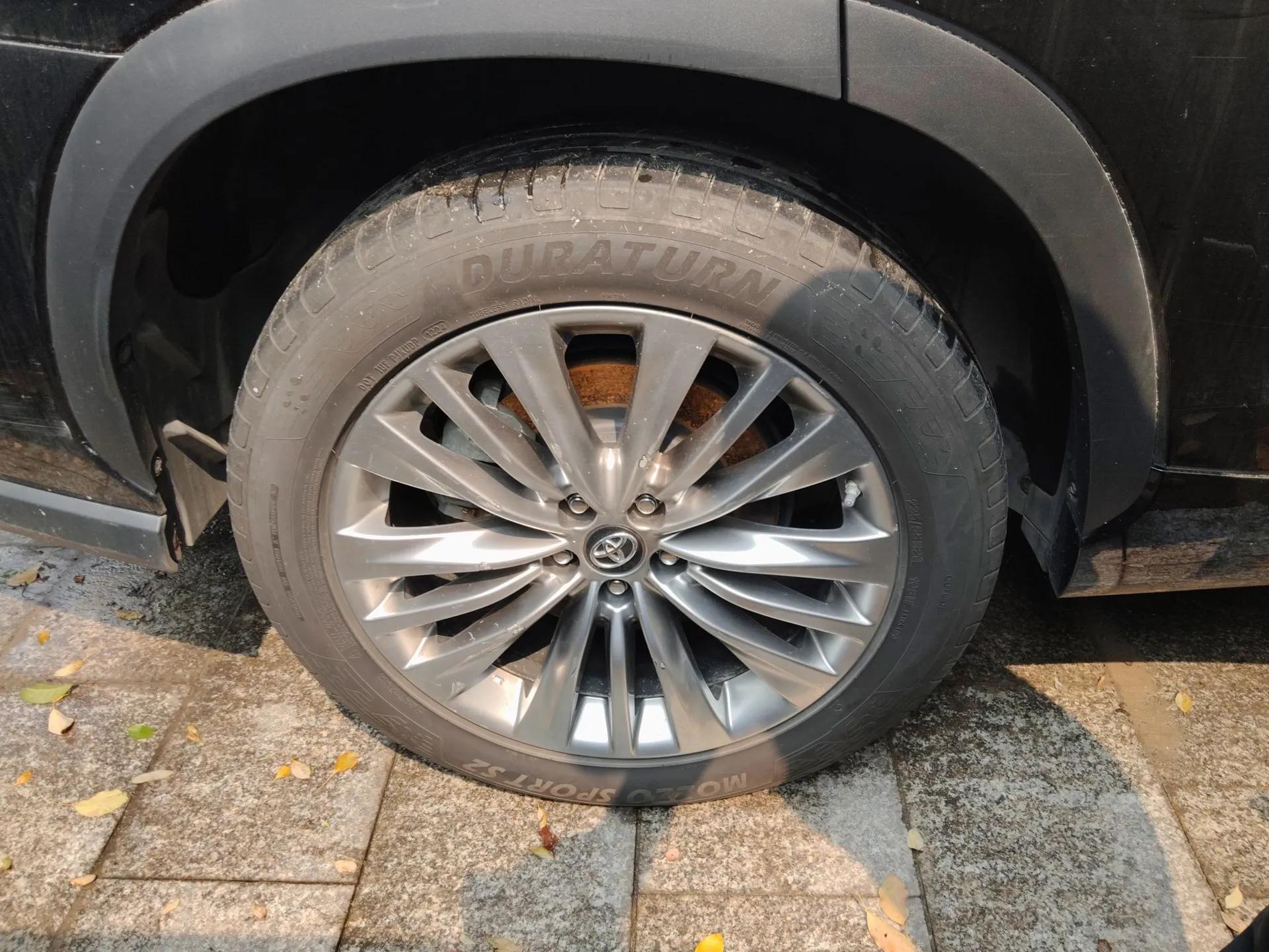 Toyota Highlander 2022 Dual-Engine 2.5L Four-Wheel Drive Luxury Edition 7 Seats — миниатюра 10