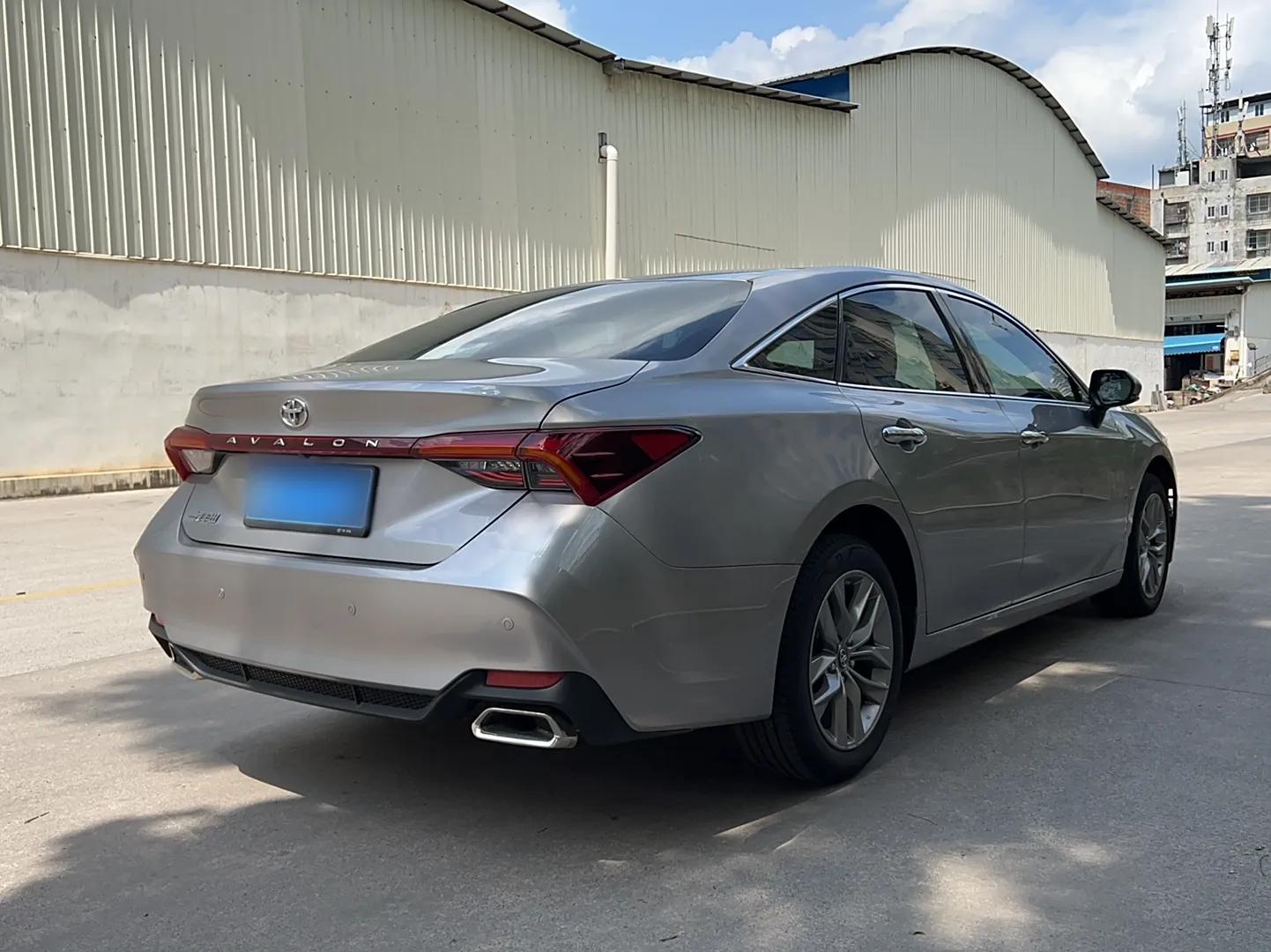 Toyota Avalon 2019 2.0L Luxury Edition China VI Standard — миниатюра 5