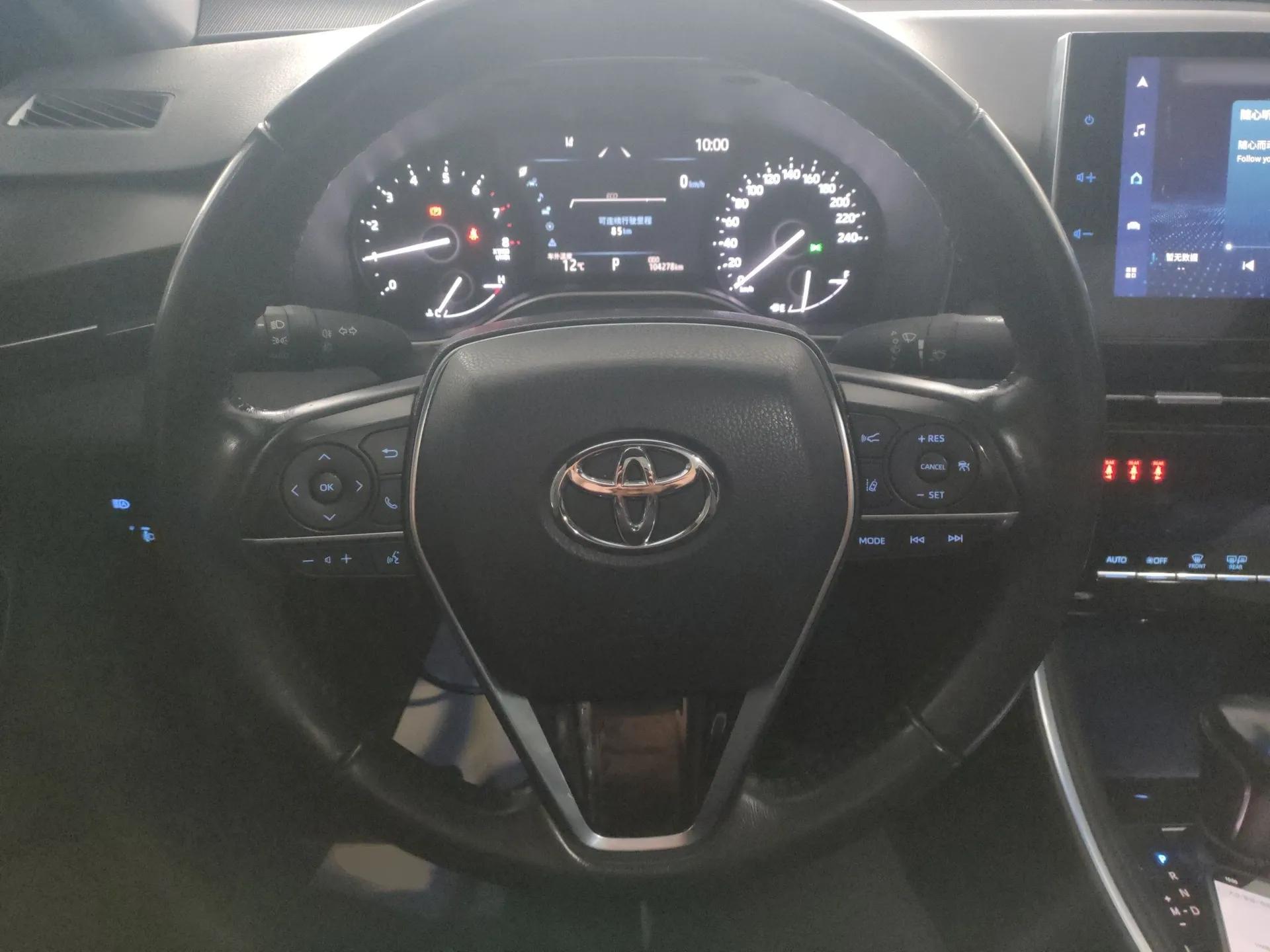 Toyota Avalon 2022 2.0L Luxury Edition — миниатюра 13