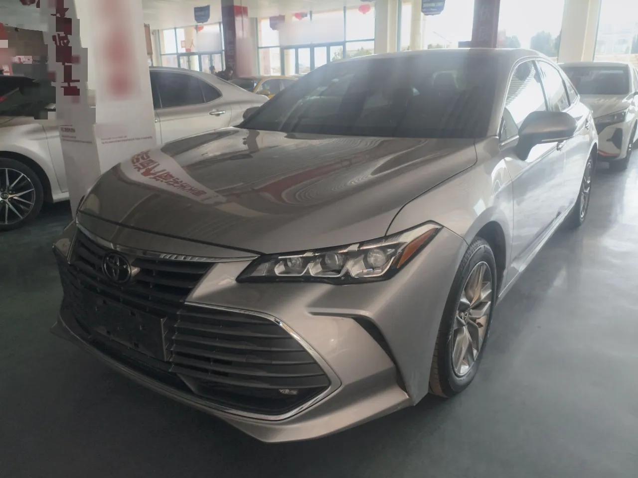 Toyota Avalon 2019 2.0L Luxury Edition China VI Standard — миниатюра 1