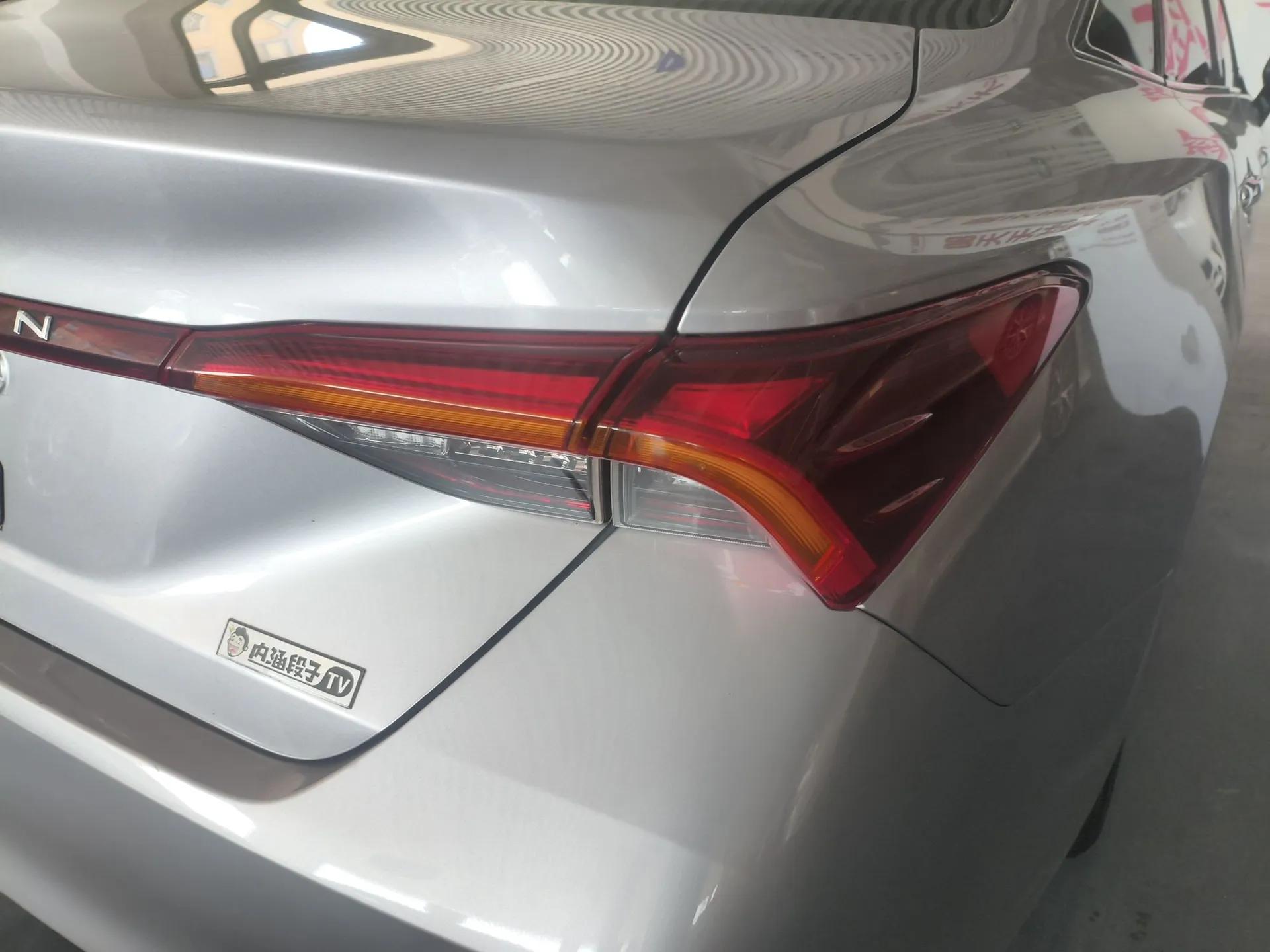 Toyota Avalon 2019 2.0L Luxury Edition China VI Standard — миниатюра 8