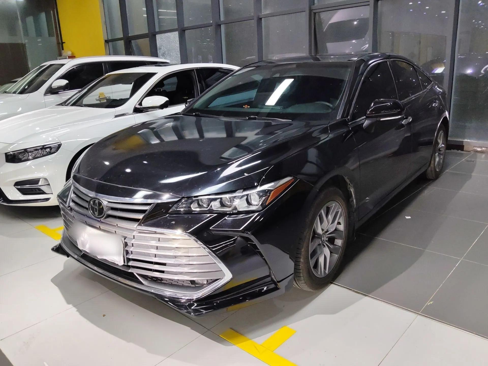 Toyota Avalon 2019 2.0L Luxury Edition China VI Standard — миниатюра 1