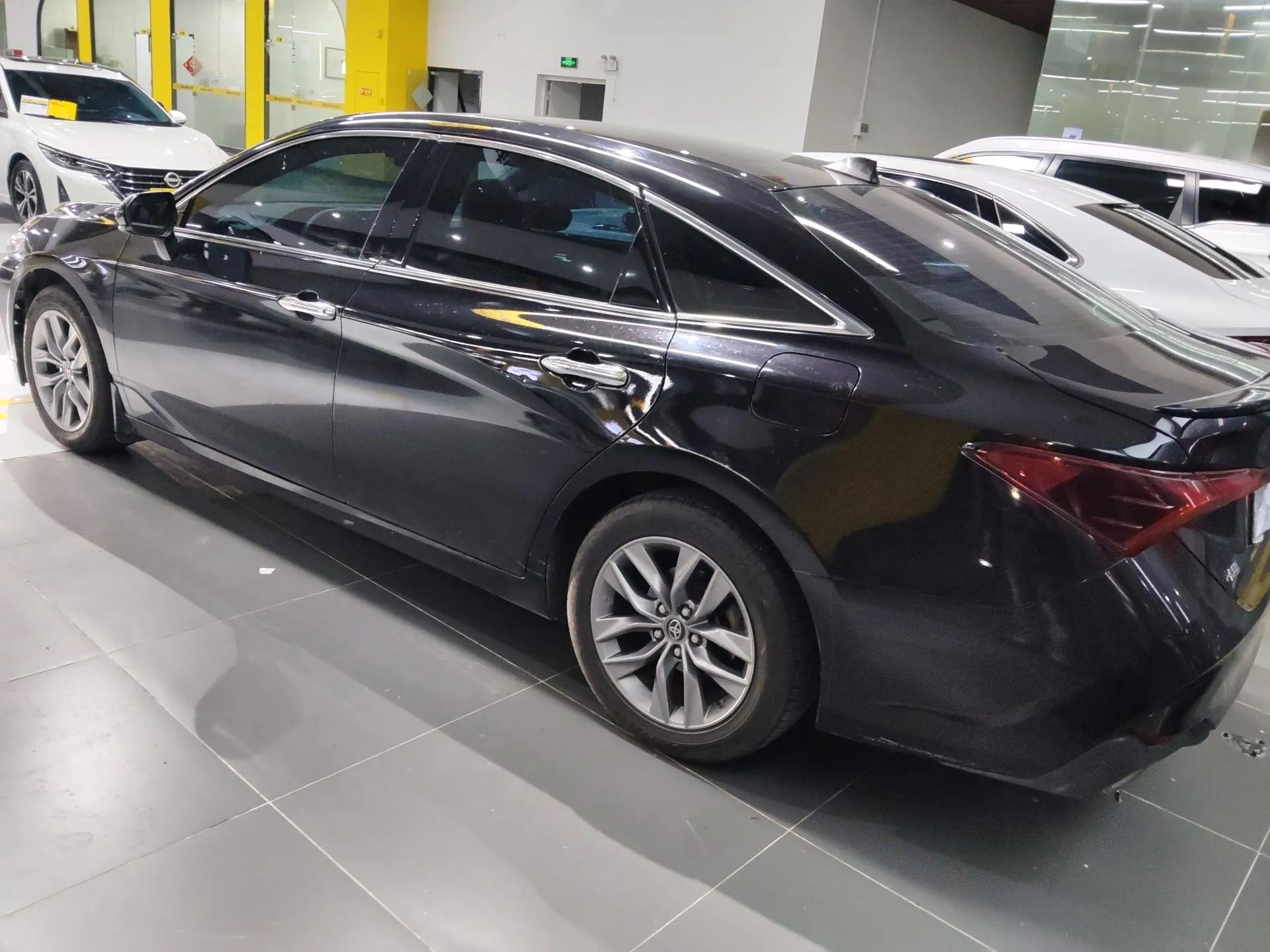 Toyota Avalon 2019 2.0L Luxury Edition China VI Standard — миниатюра 4
