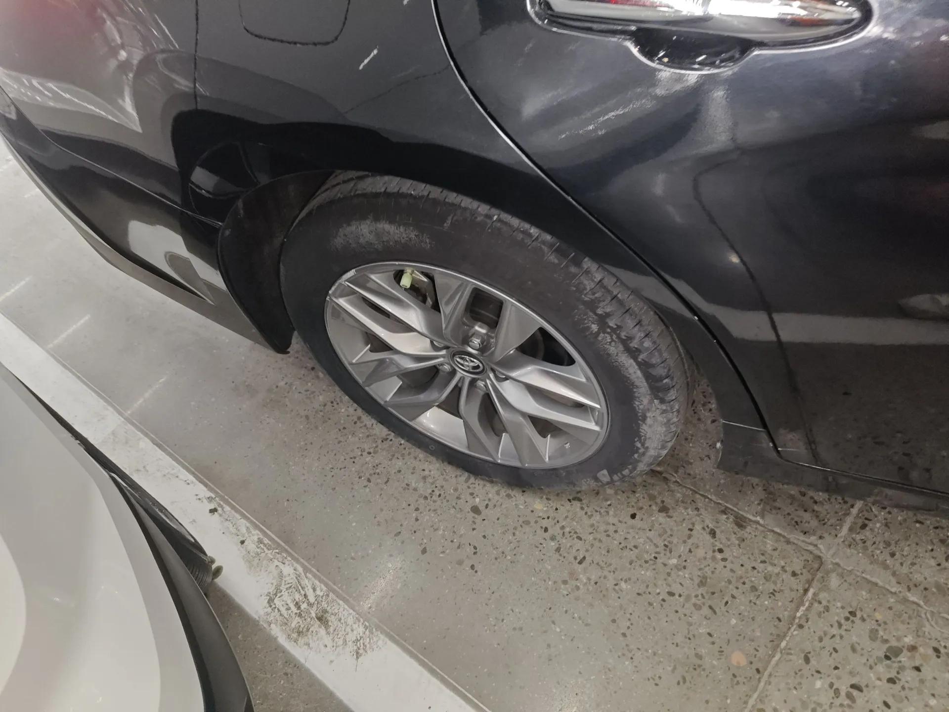Toyota Avalon 2019 2.0L Luxury Edition China VI Standard — миниатюра 10