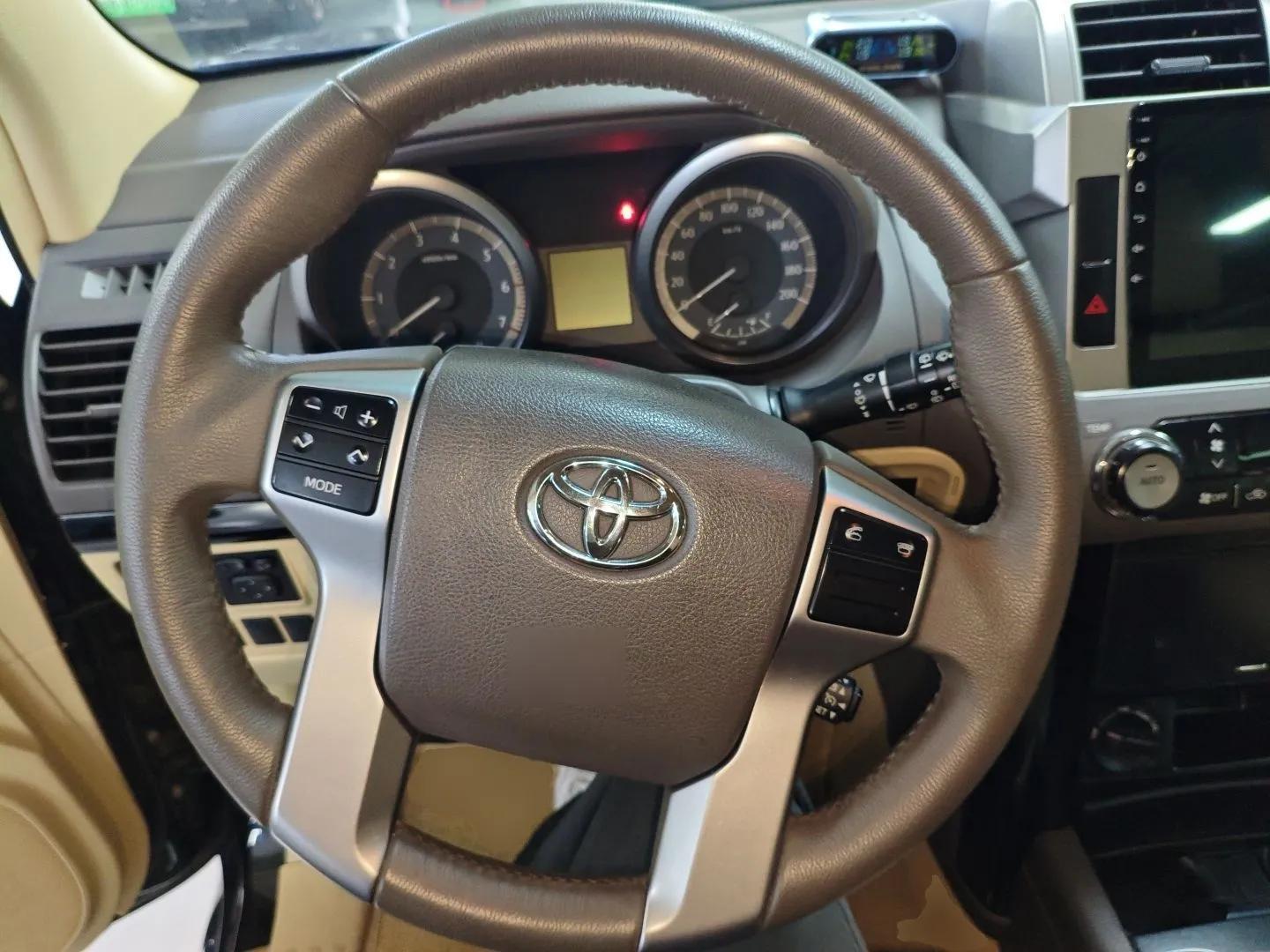 Toyota Prado 2015 2.7L TXL Middle East Version — миниатюра 14