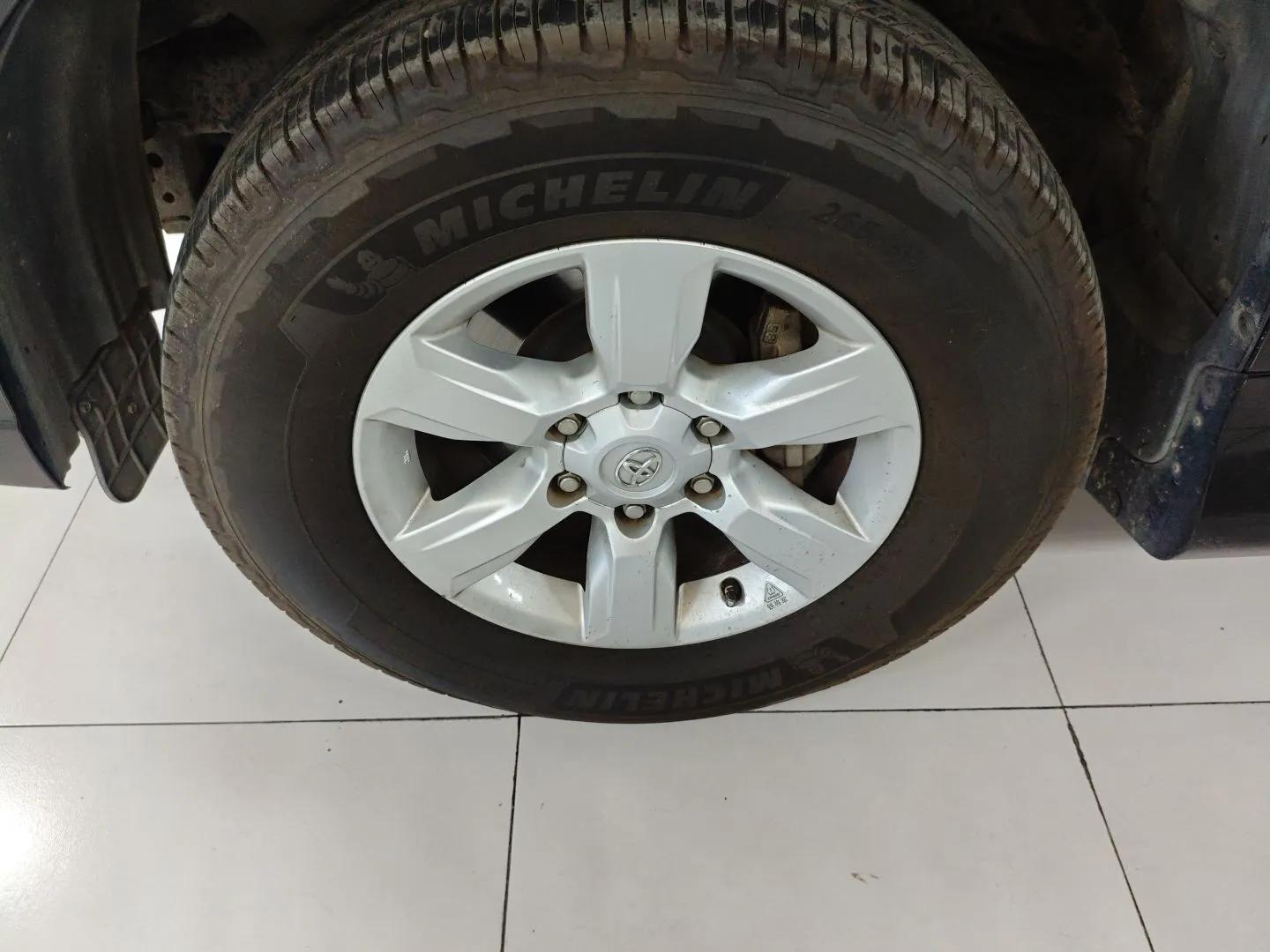 Toyota Prado 2015 2.7L TXL Middle East Version — миниатюра 8