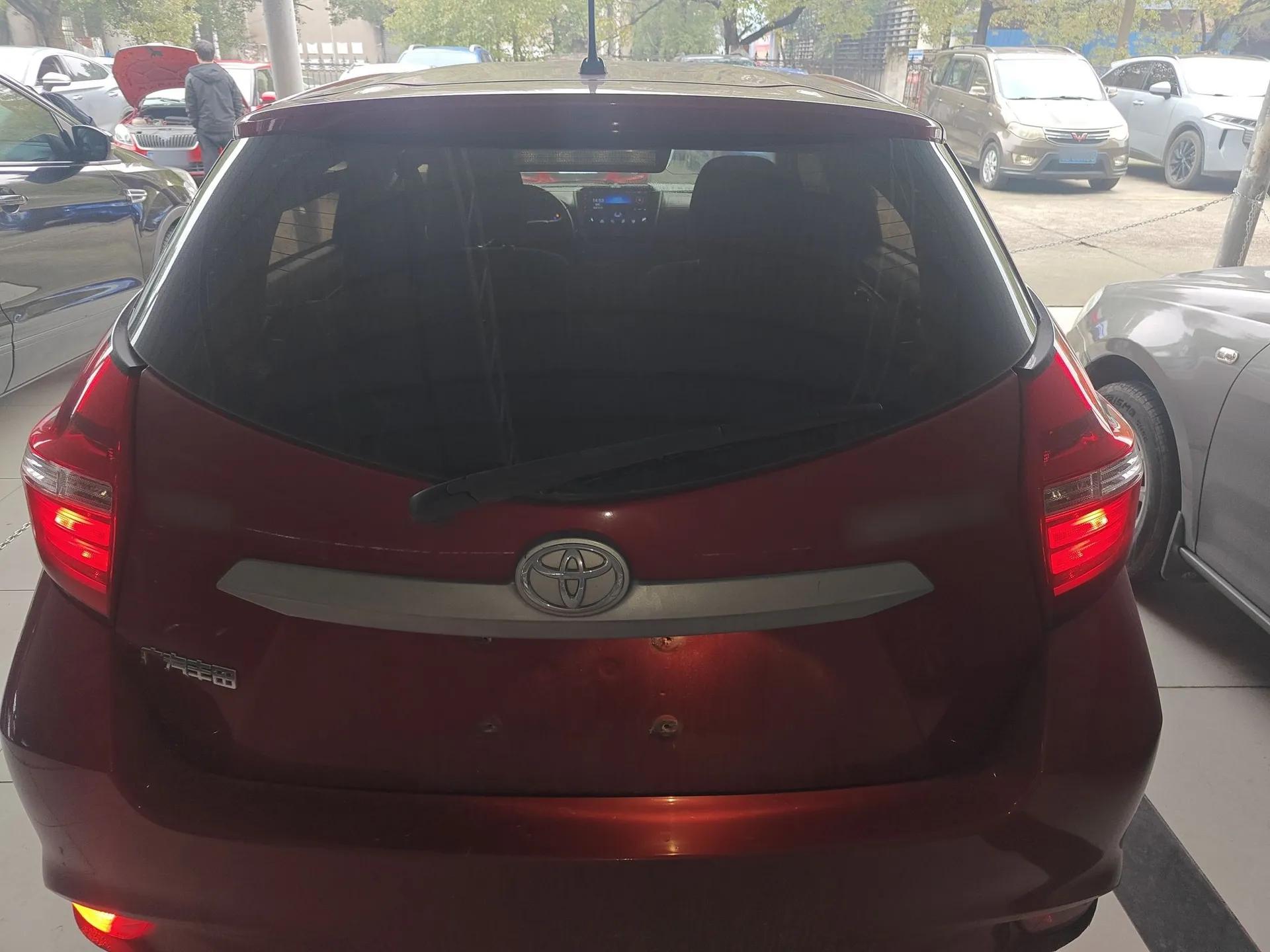 Toyota YARiS L Zhi Xuan 2016 Revised 1.5E CVT Charming Edition — миниатюра 5