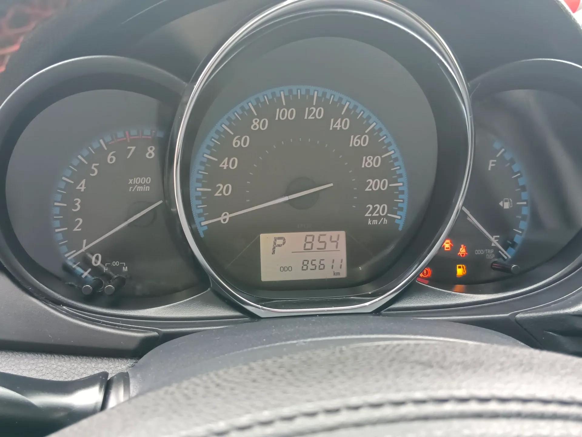 Toyota YARiS L Zhi Xuan 2016 Revised 1.5E CVT Charming Edition — миниатюра 15