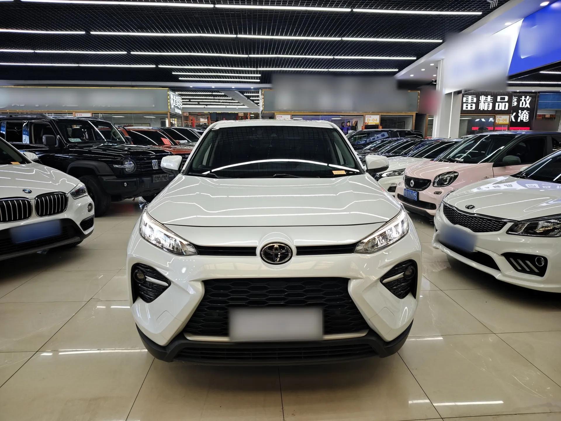 Toyota Wildlander 2021 2.0L CVT Two-Wheel Drive Luxury Edition — миниатюра 5