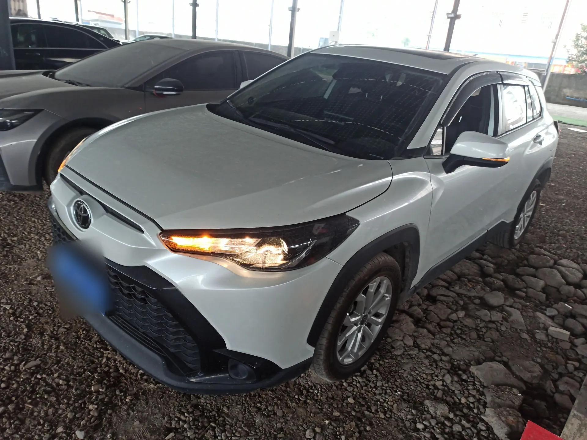 Toyota FRONTLANDER 2022 2.0L CVT Leading Edition — миниатюра 1