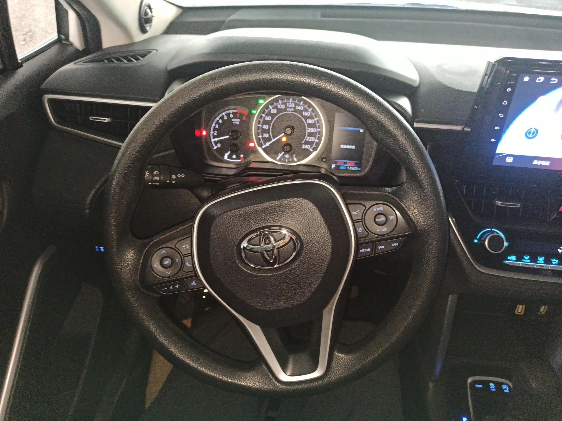 Toyota FRONTLANDER 2022 2.0L CVT Leading Edition — миниатюра 13