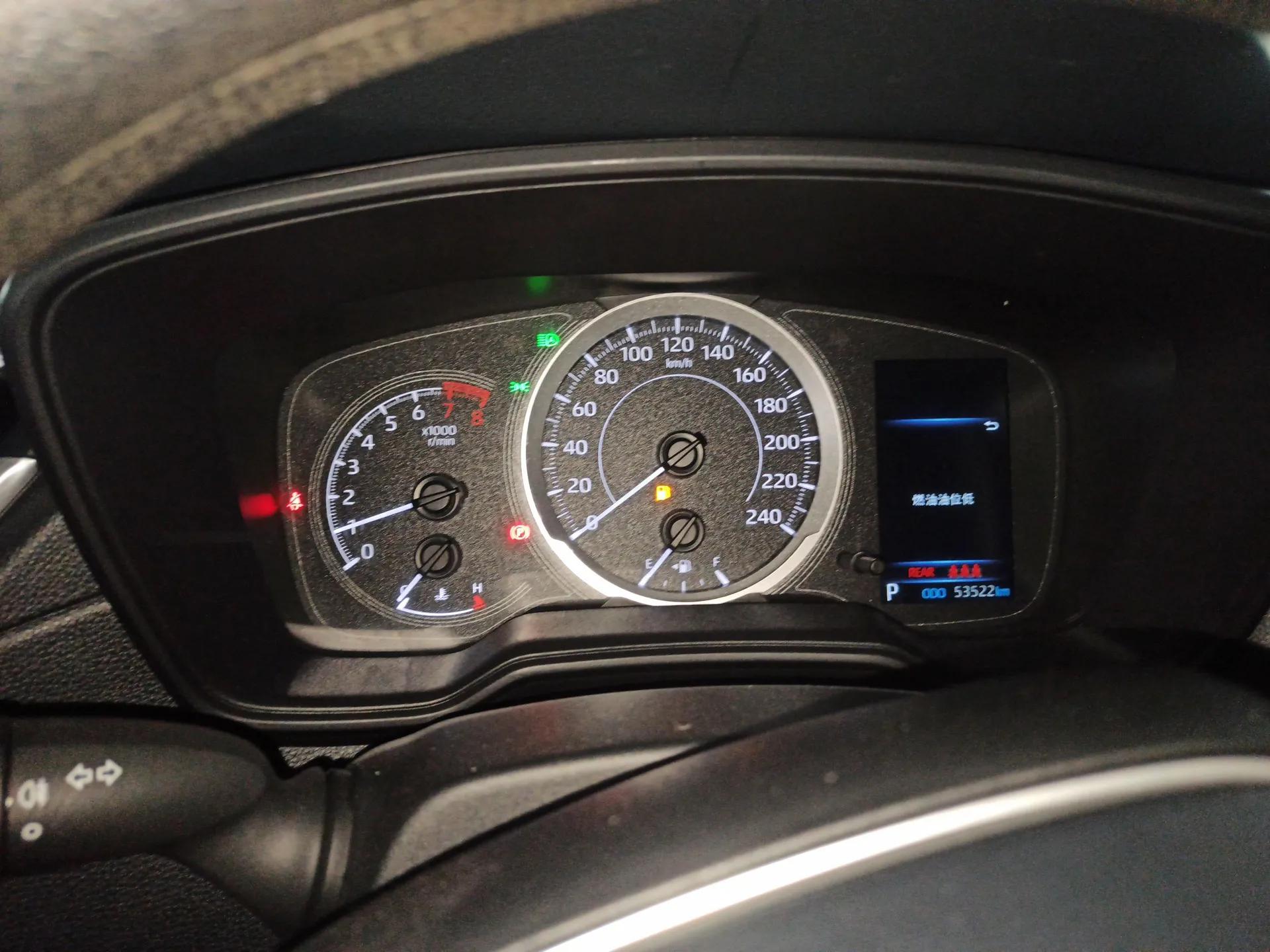 Toyota FRONTLANDER 2022 2.0L CVT Leading Edition — миниатюра 14
