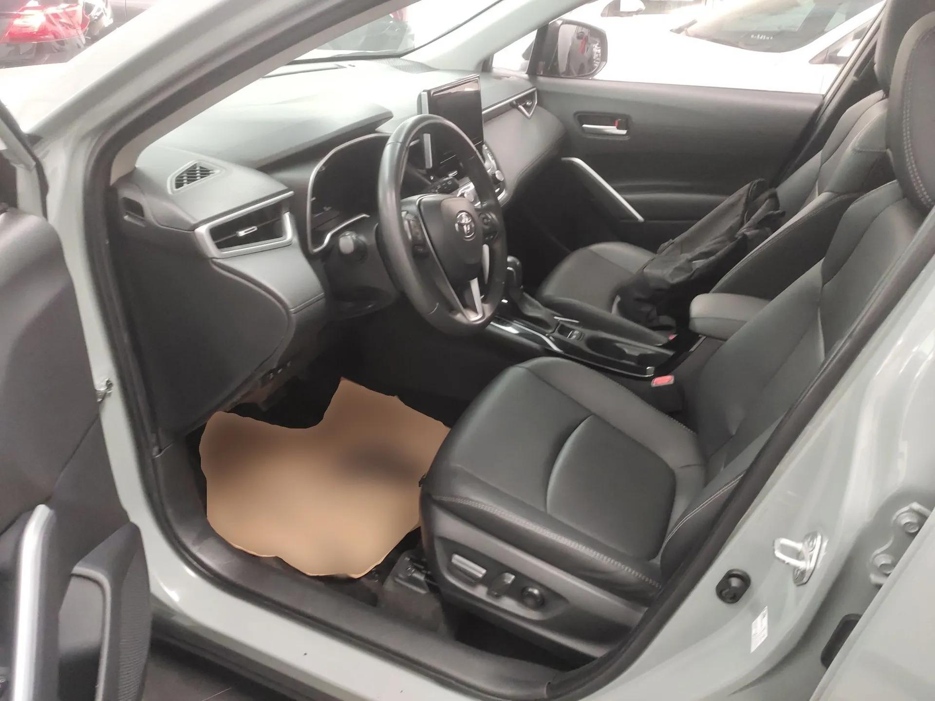 Toyota Corolla Cross 2022 2.0L Flagship Edition — миниатюра 16