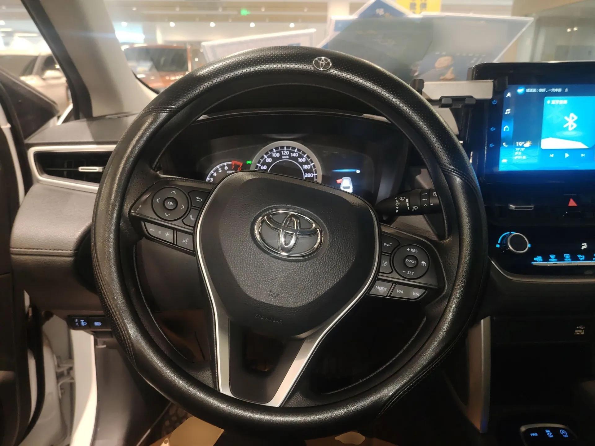 Toyota Corolla Cross 2022 2.0L Luxury Edition — миниатюра 14