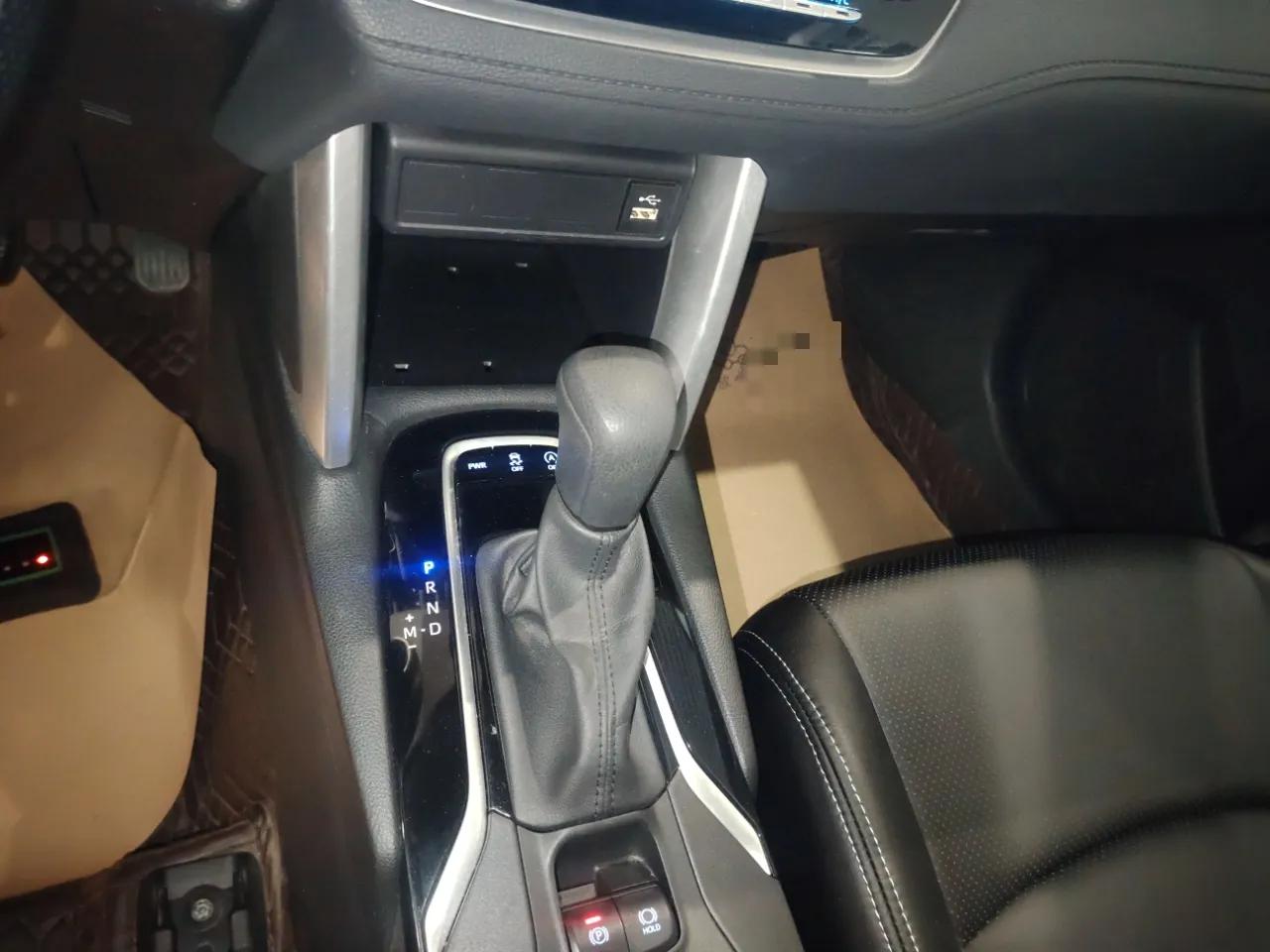 Toyota Corolla Cross 2022 2.0L Luxury Edition — миниатюра 17