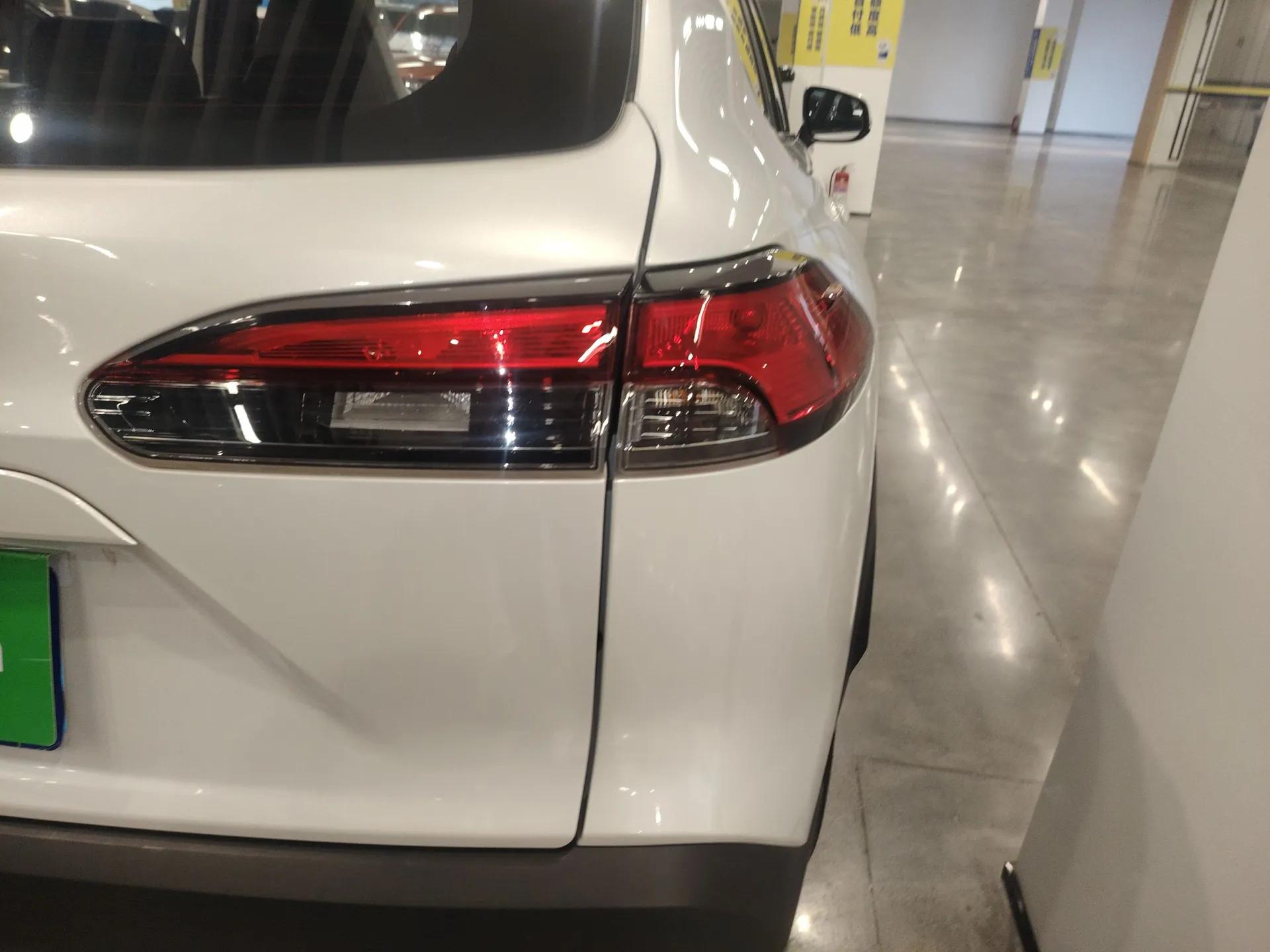 Toyota Corolla Cross 2022 2.0L Luxury Edition — миниатюра 7