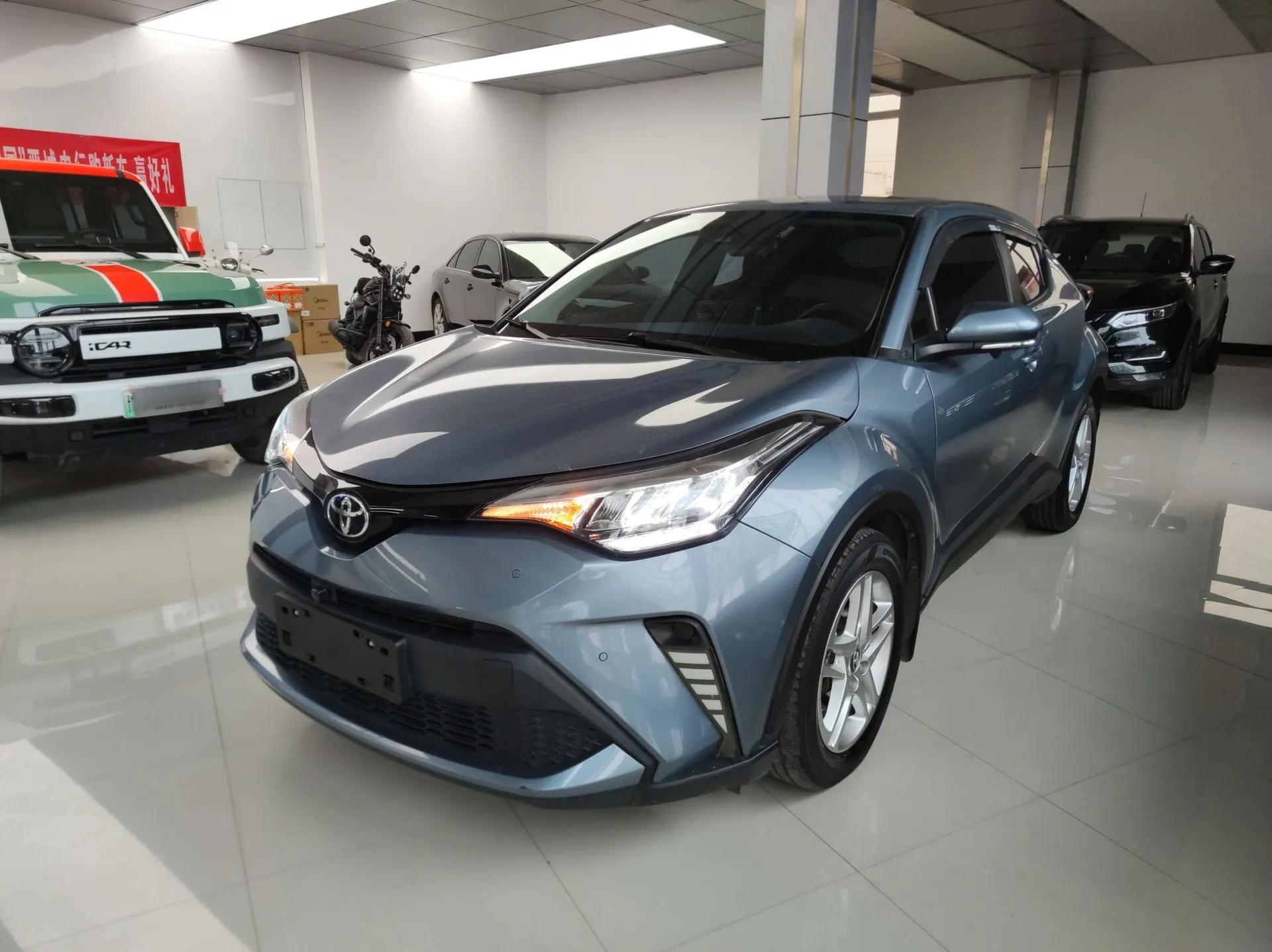 Toyota C-HR 2021 2.0L Comfort Edition — миниатюра 1