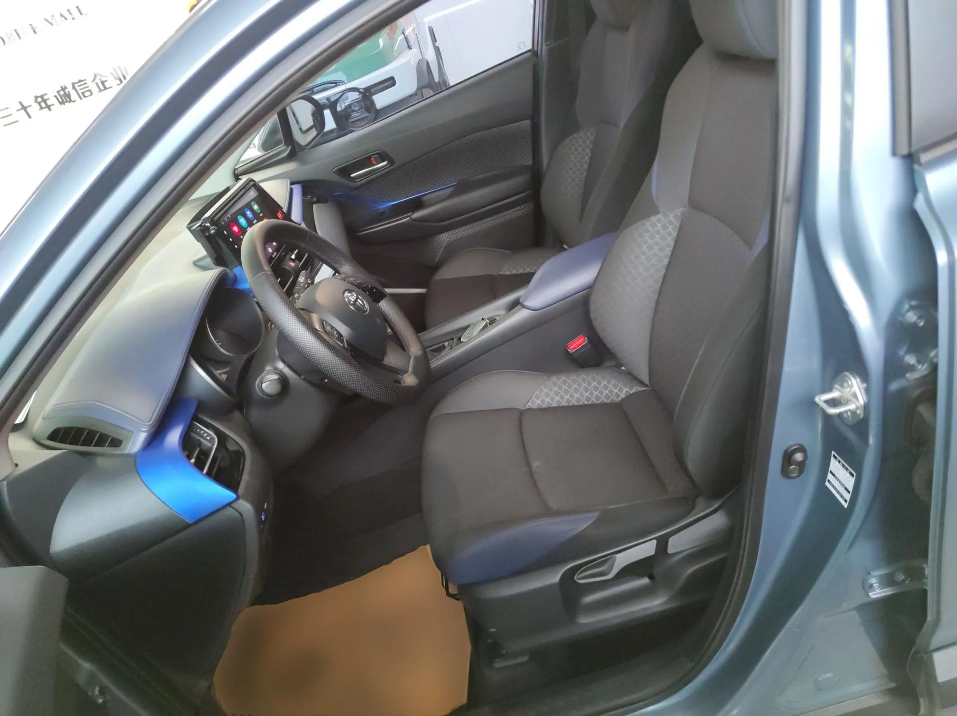 Toyota C-HR 2021 2.0L Comfort Edition — миниатюра 18