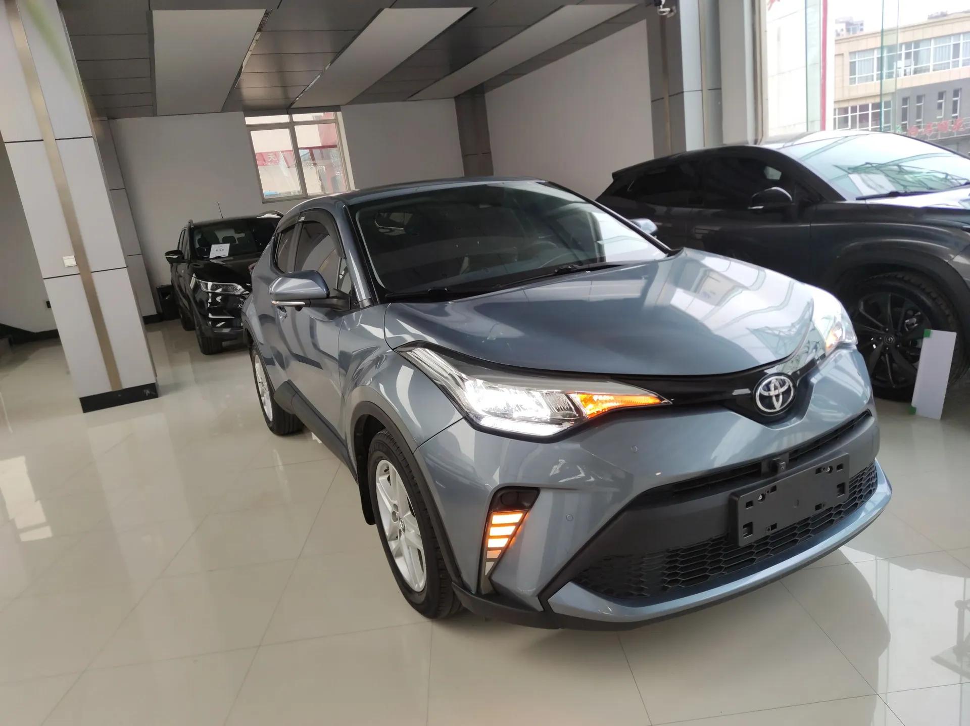 Toyota C-HR 2021 2.0L Comfort Edition — миниатюра 3