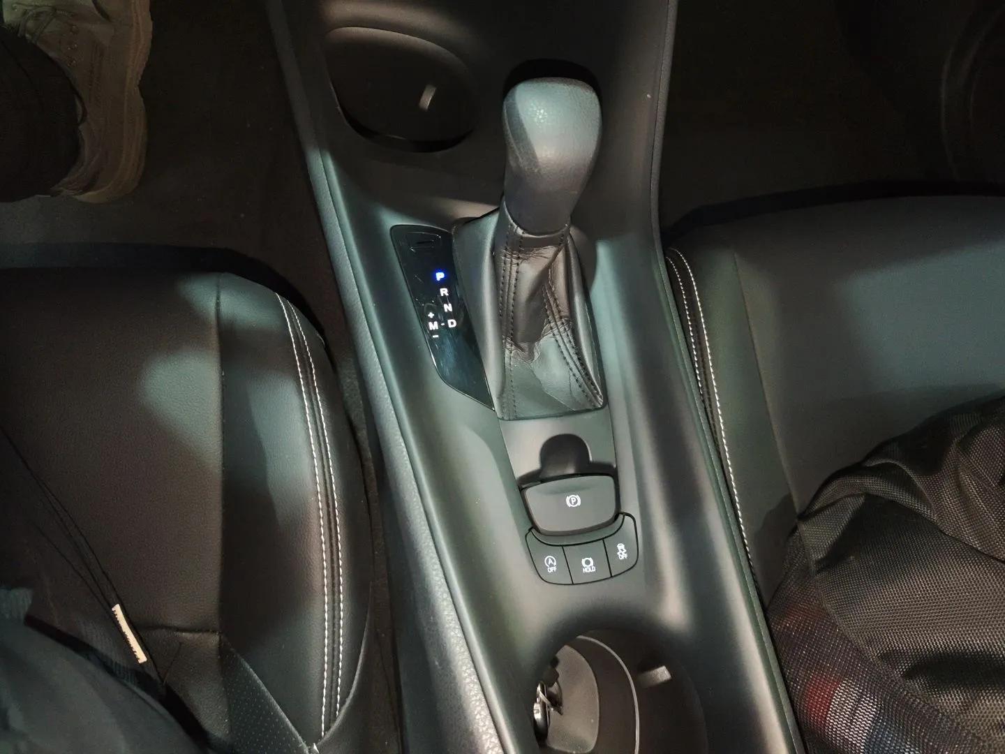 Toyota C-HR 2021 2.0L Comfort Edition — миниатюра 17