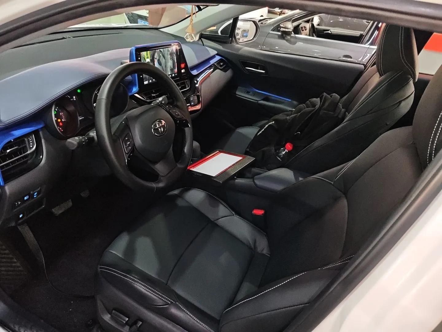 Toyota C-HR 2021 2.0L Comfort Edition — миниатюра 18