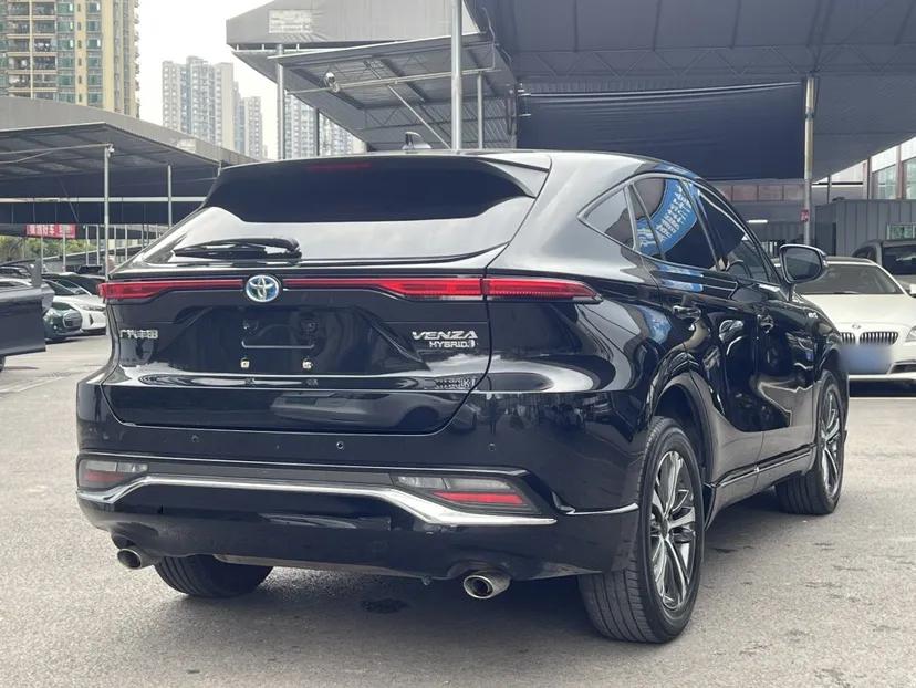 Toyota Venza 2022 Dual-Engine 2.5L CVT Two-Wheel Drive Luxury Edition — миниатюра 6
