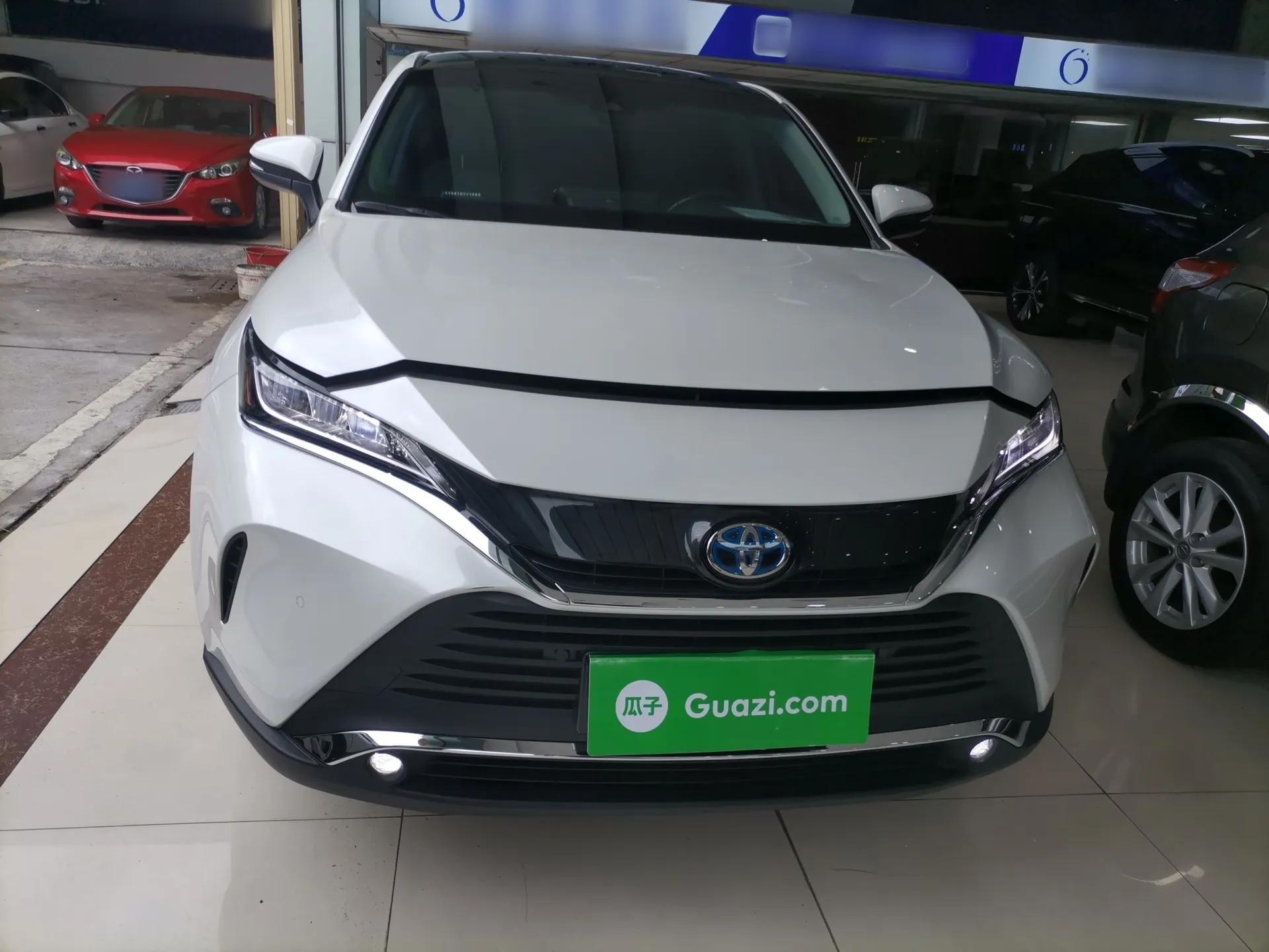 Toyota Harrier 2023 Dual-Engine 2.5L CVT Two-Wheel Drive Luxury Edition — миниатюра 2
