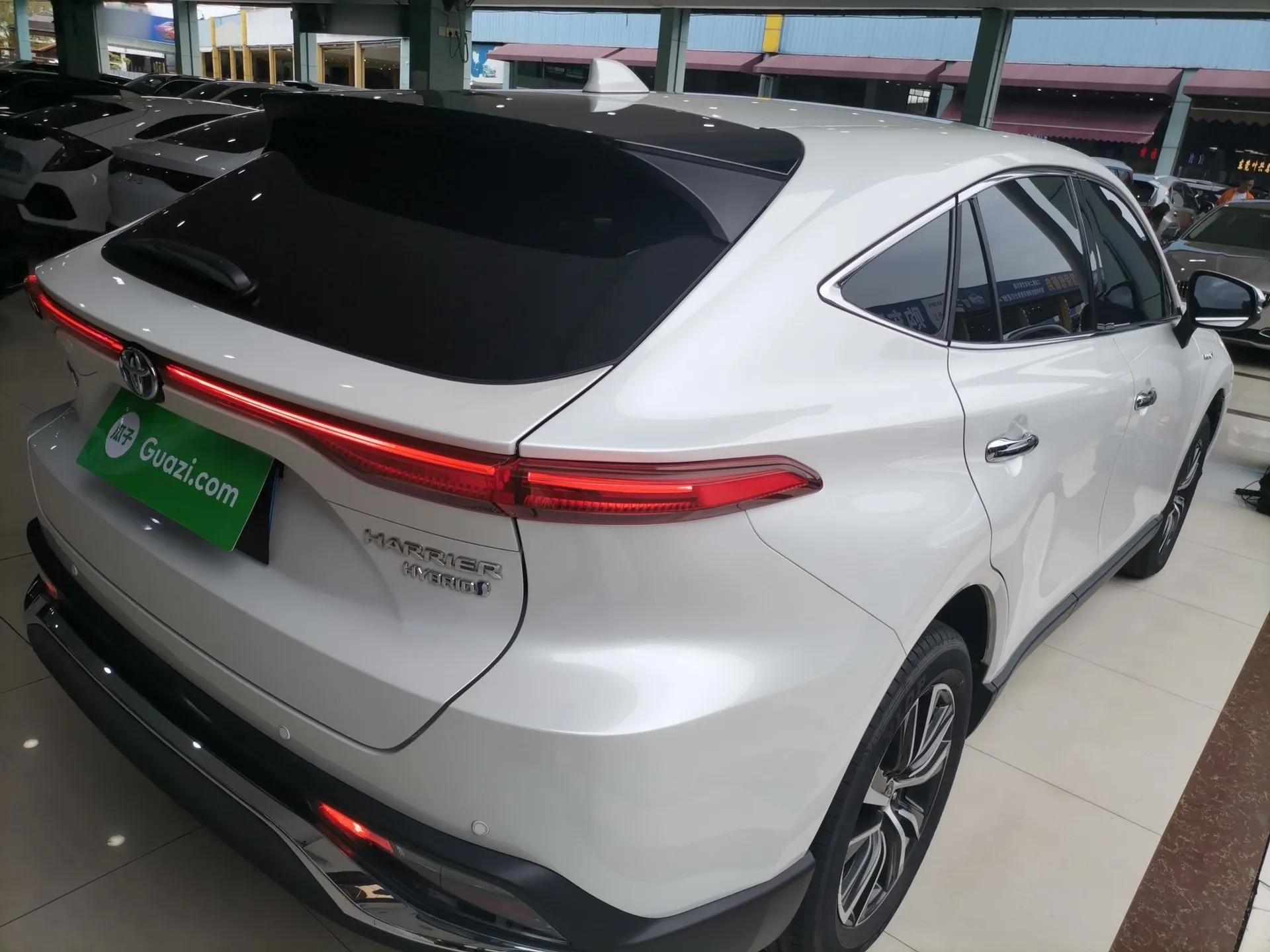 Toyota Harrier 2023 Dual-Engine 2.5L CVT Two-Wheel Drive Luxury Edition — миниатюра 4