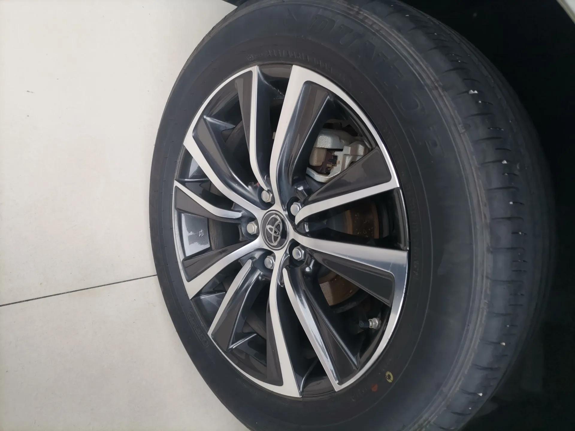Toyota Harrier 2023 Dual-Engine 2.5L CVT Two-Wheel Drive Luxury Edition — миниатюра 10