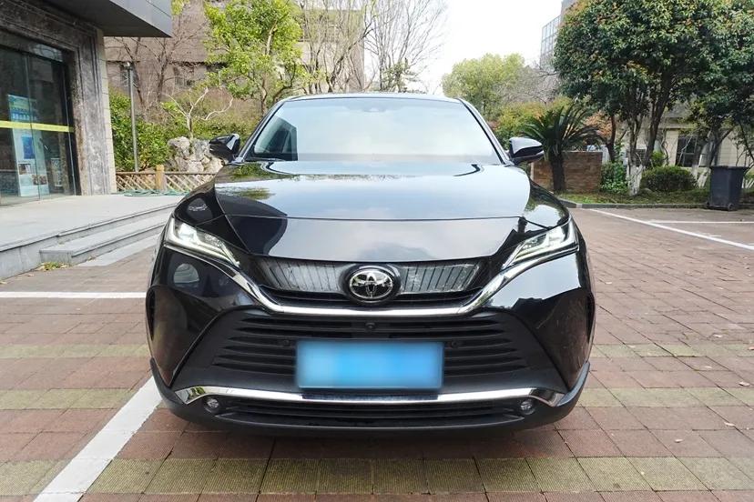 Toyota Harrier 2022 2.0L CVT Two-Wheel Drive Deluxe Edition — миниатюра 2