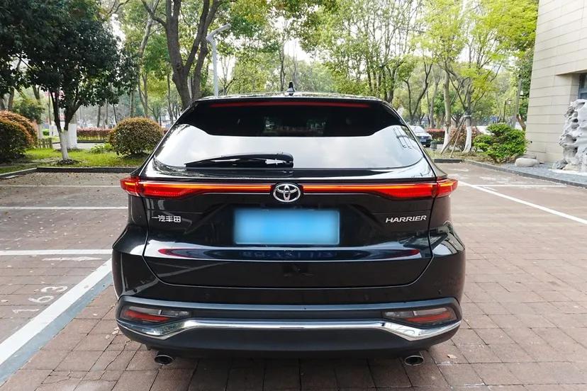 Toyota Harrier 2022 2.0L CVT Two-Wheel Drive Deluxe Edition — миниатюра 5